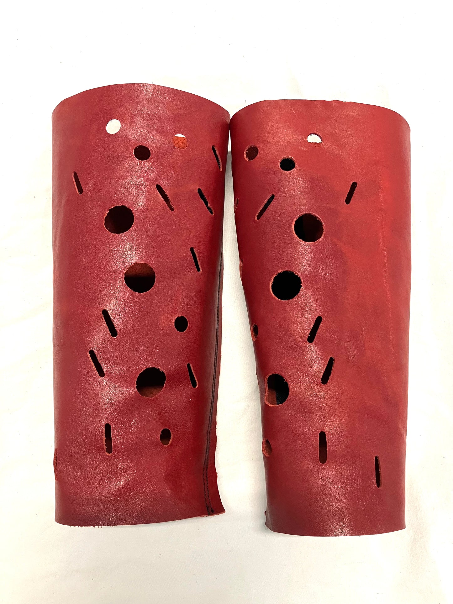 SS23 || PUNCHED ARM BANDS - RED