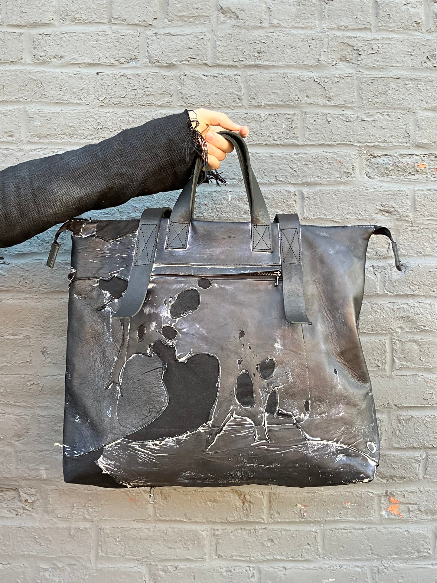 FW23 || PHILOSOPHER POET TOTE BAG || MOONSTAR BLACK