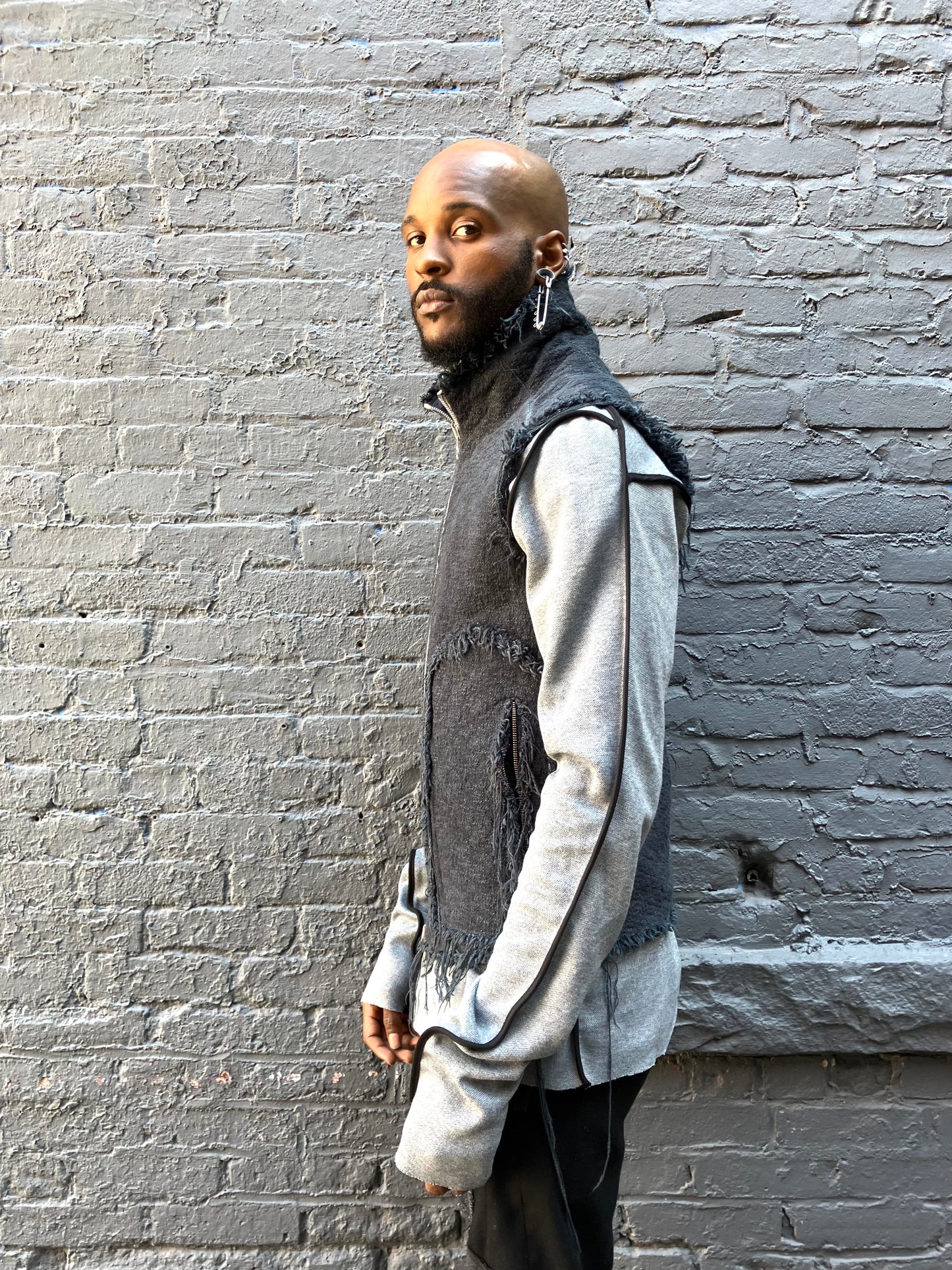 FW23|| REVERSIBLE ARC VEST || FABRIC EDITION - CLASSIC BLACK
