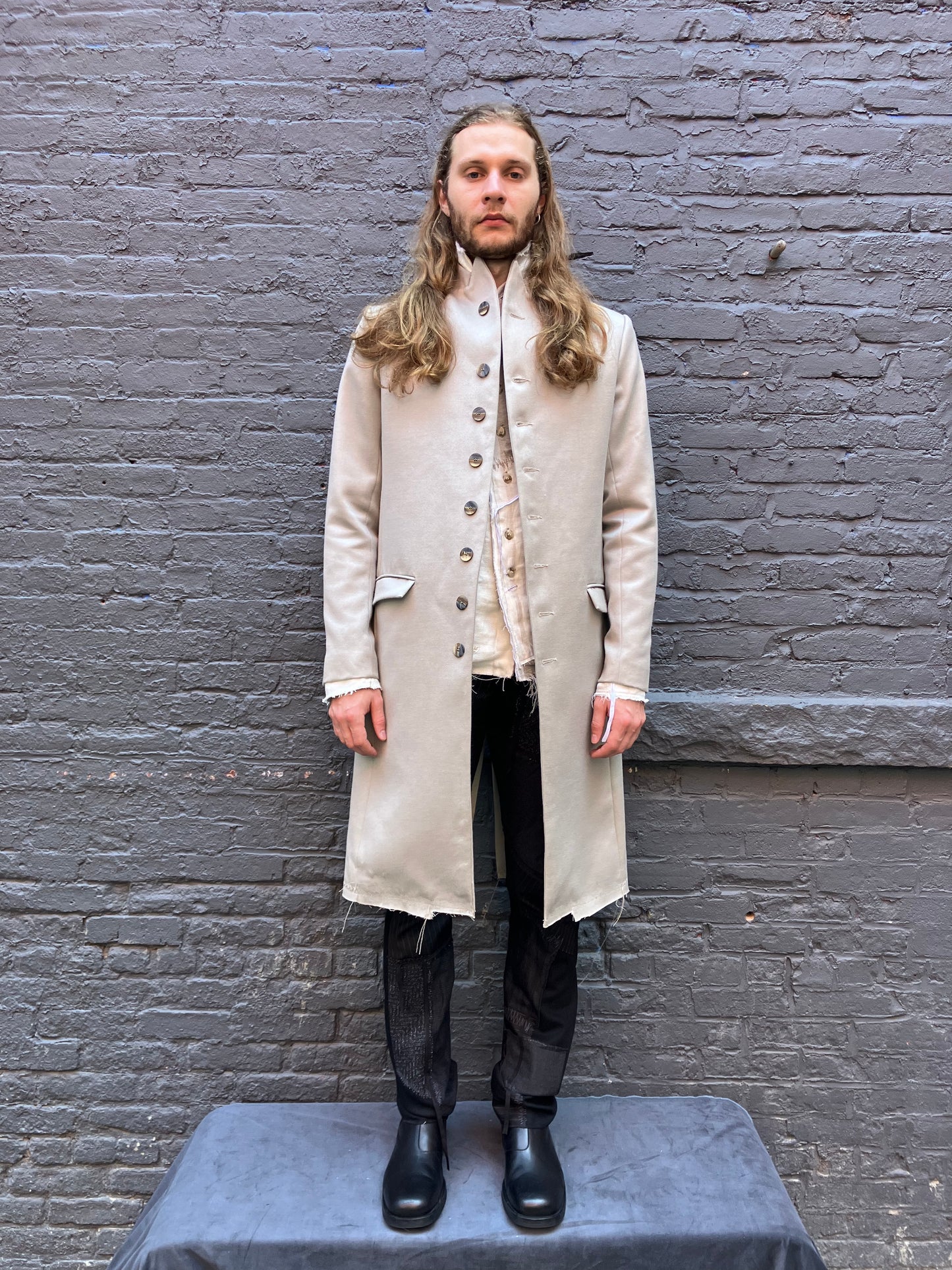 FW23 || PEAKED LAPEL LONG COAT || HAND-STITCHED BEIGE