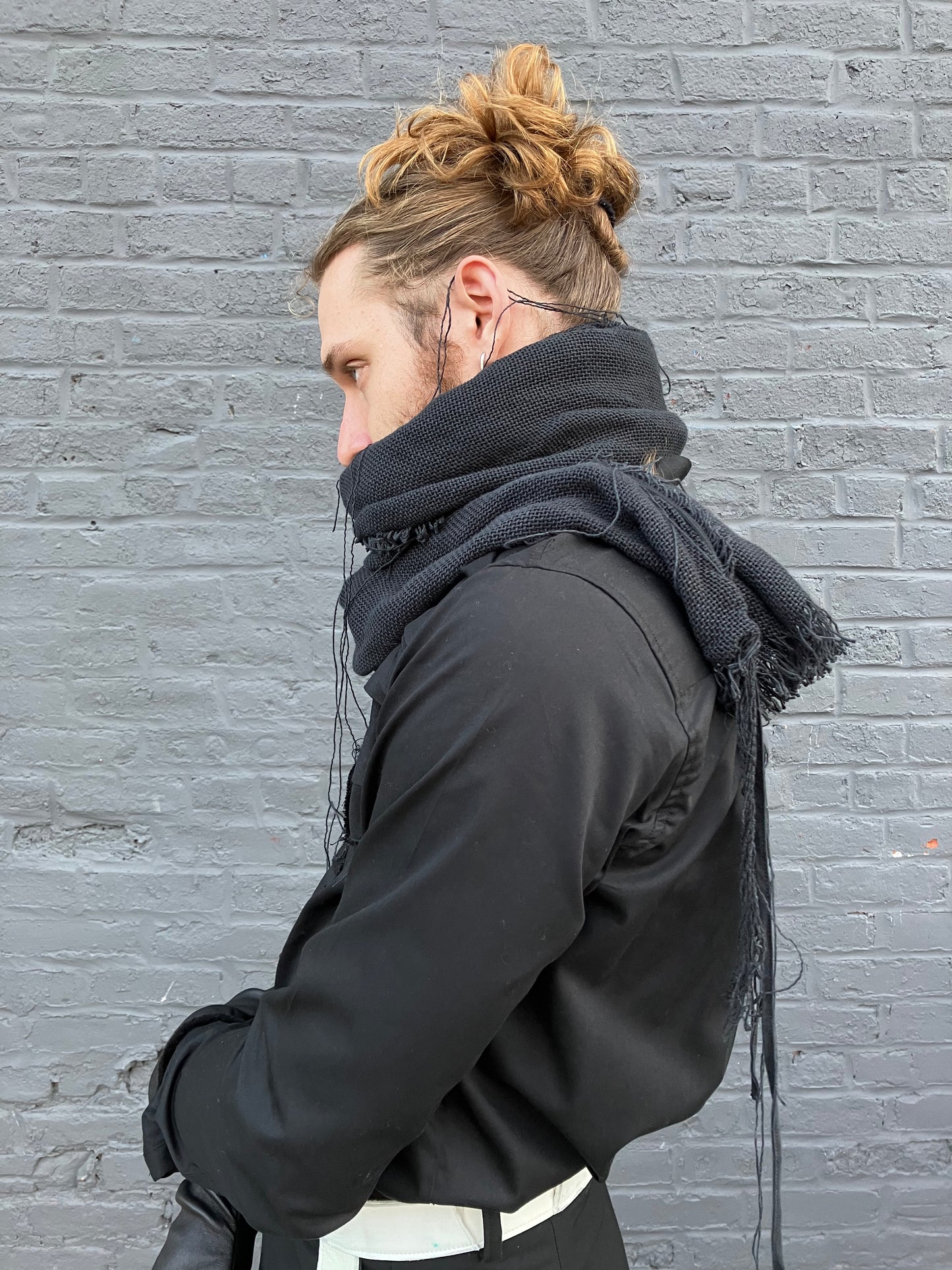 FW23 || LINEN MESH SCARF || BLACK