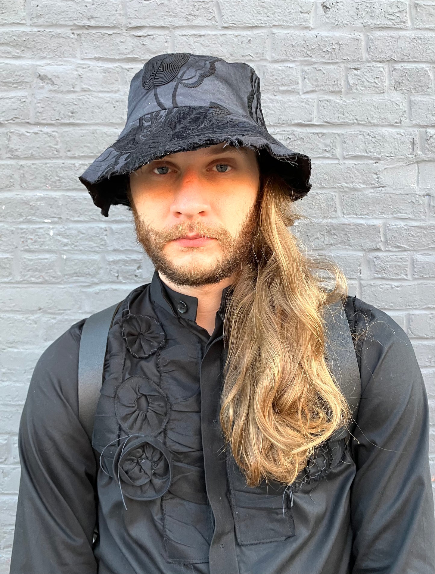 FW23 || REVERSIBLE ZERO BUCKET HAT || EMBROIDERED LINEN