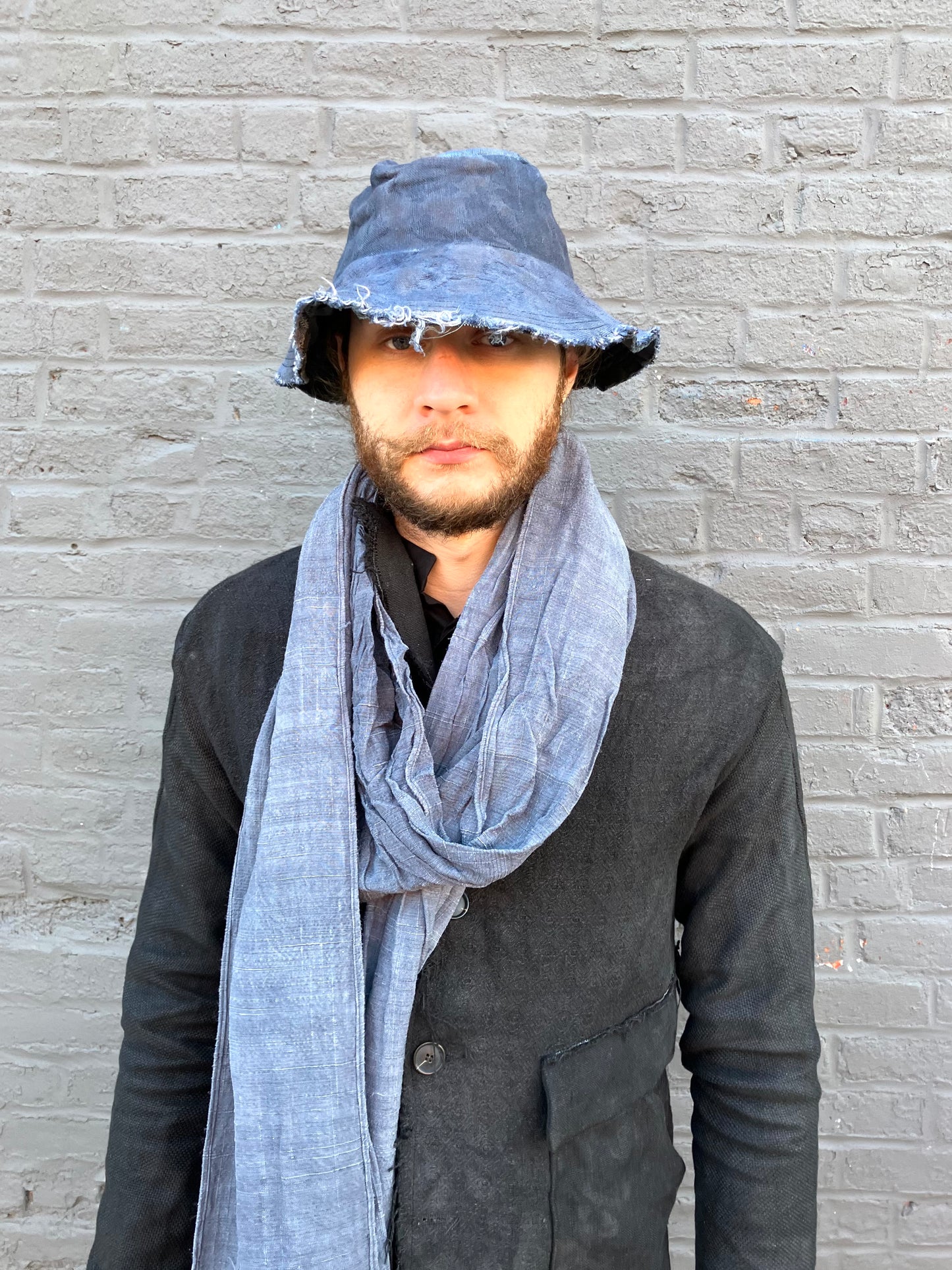FW23 || SILK LONG SCARF || GREY