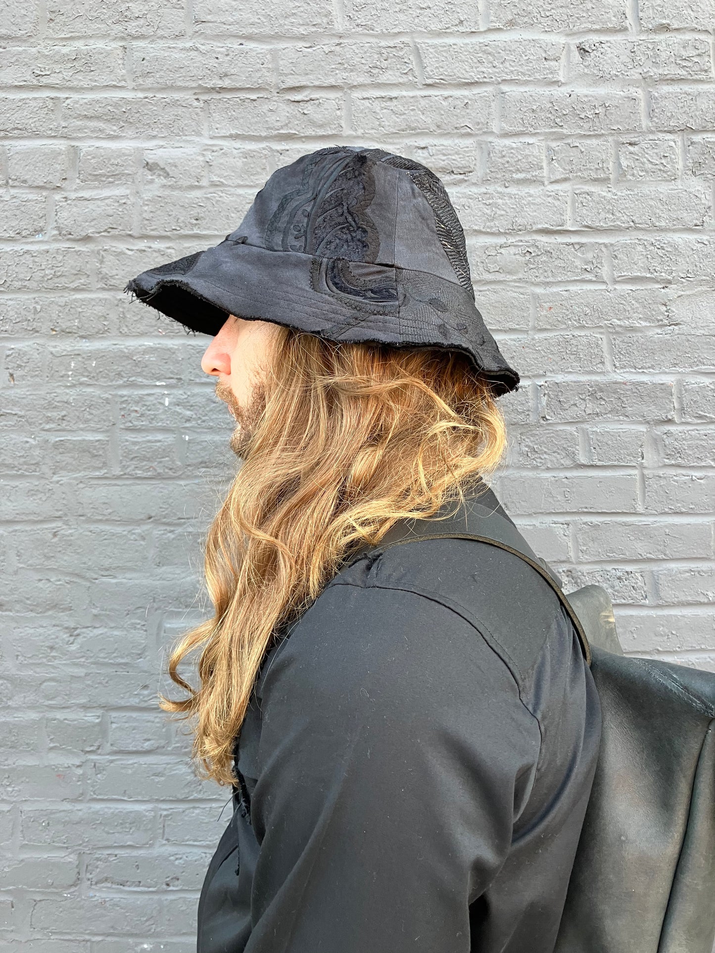 FW23 || REVERSIBLE ZERO BUCKET HAT || EMBROIDERED LINEN