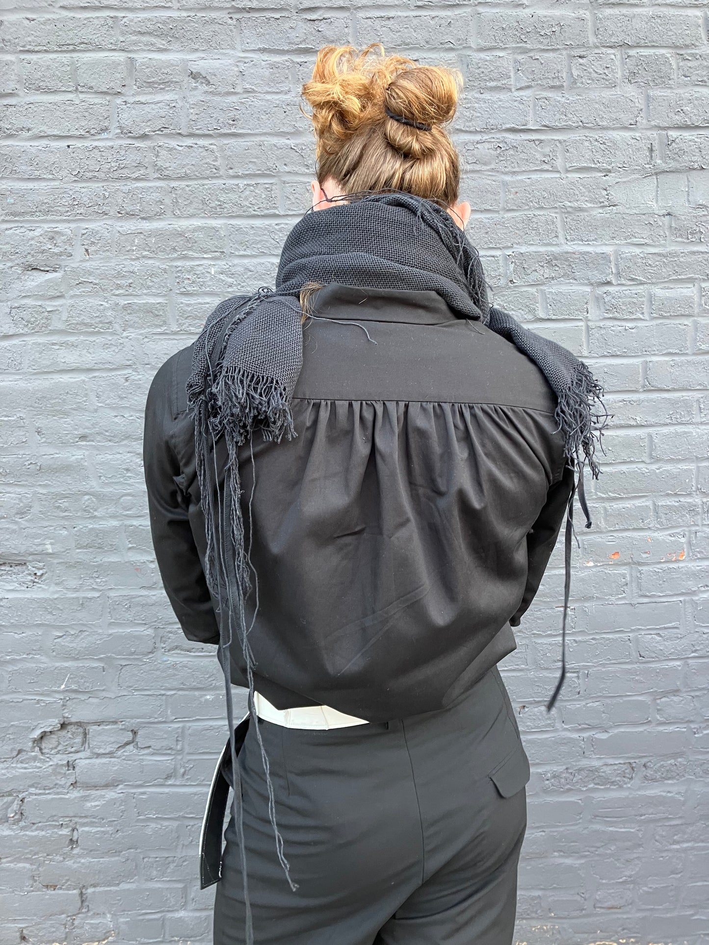 FW23 || LINEN MESH SCARF || BLACK