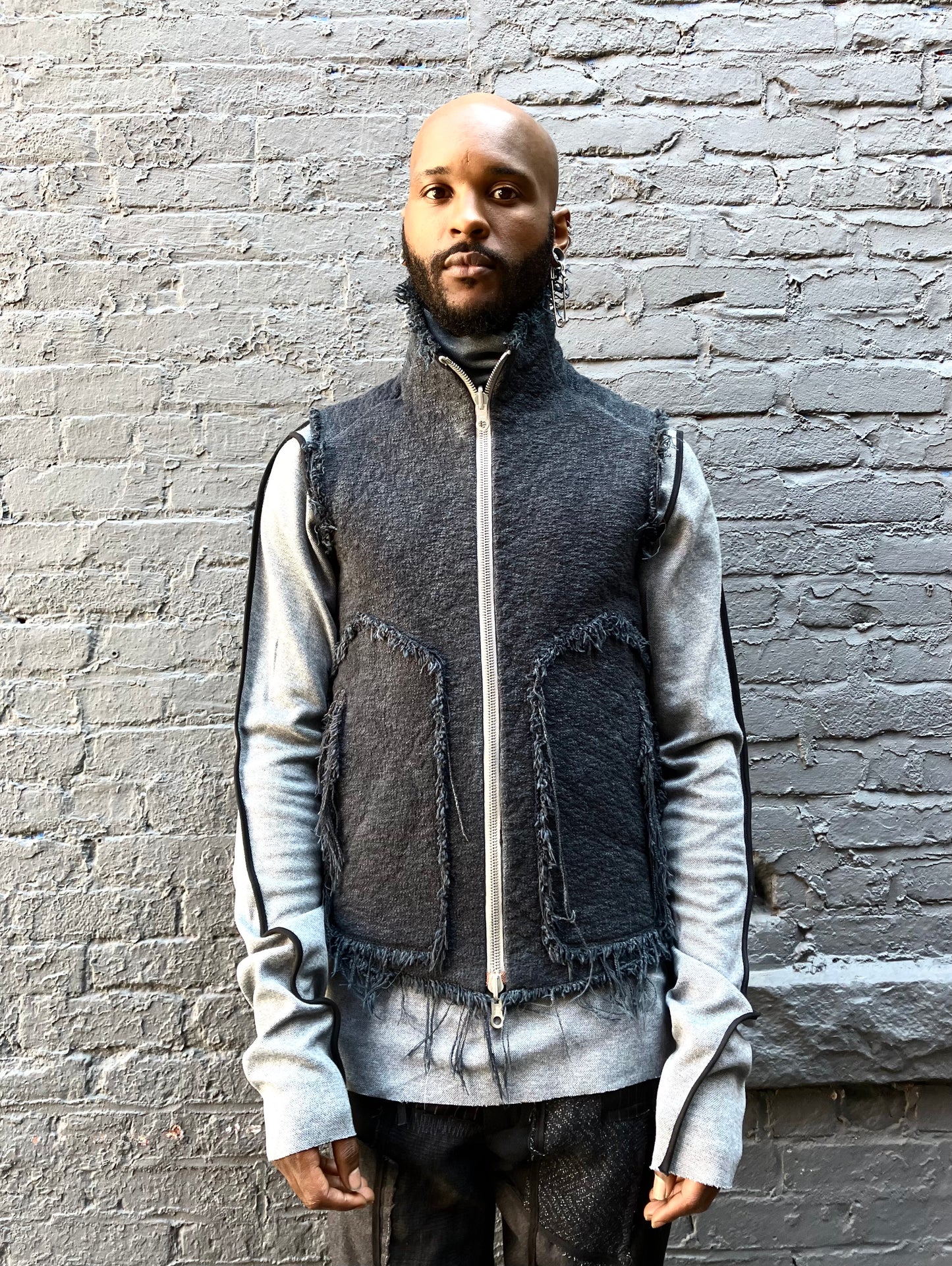 FW23|| REVERSIBLE ARC VEST || FABRIC EDITION - CLASSIC BLACK