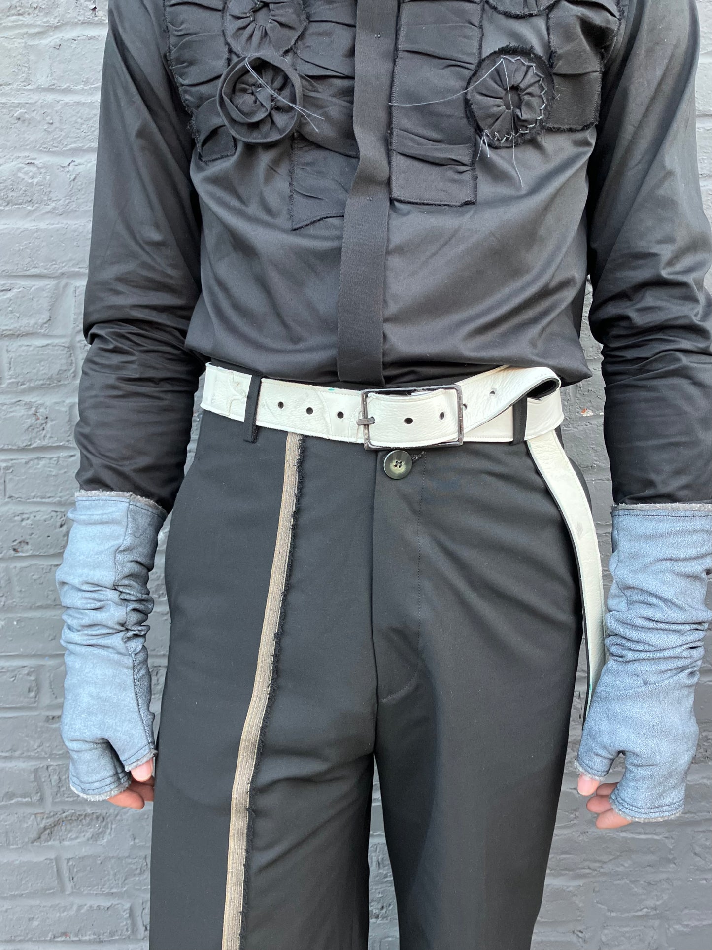 FW23 || LONG FINGERLESS GAUNTLETS || LEATHER + KNIT - GREY