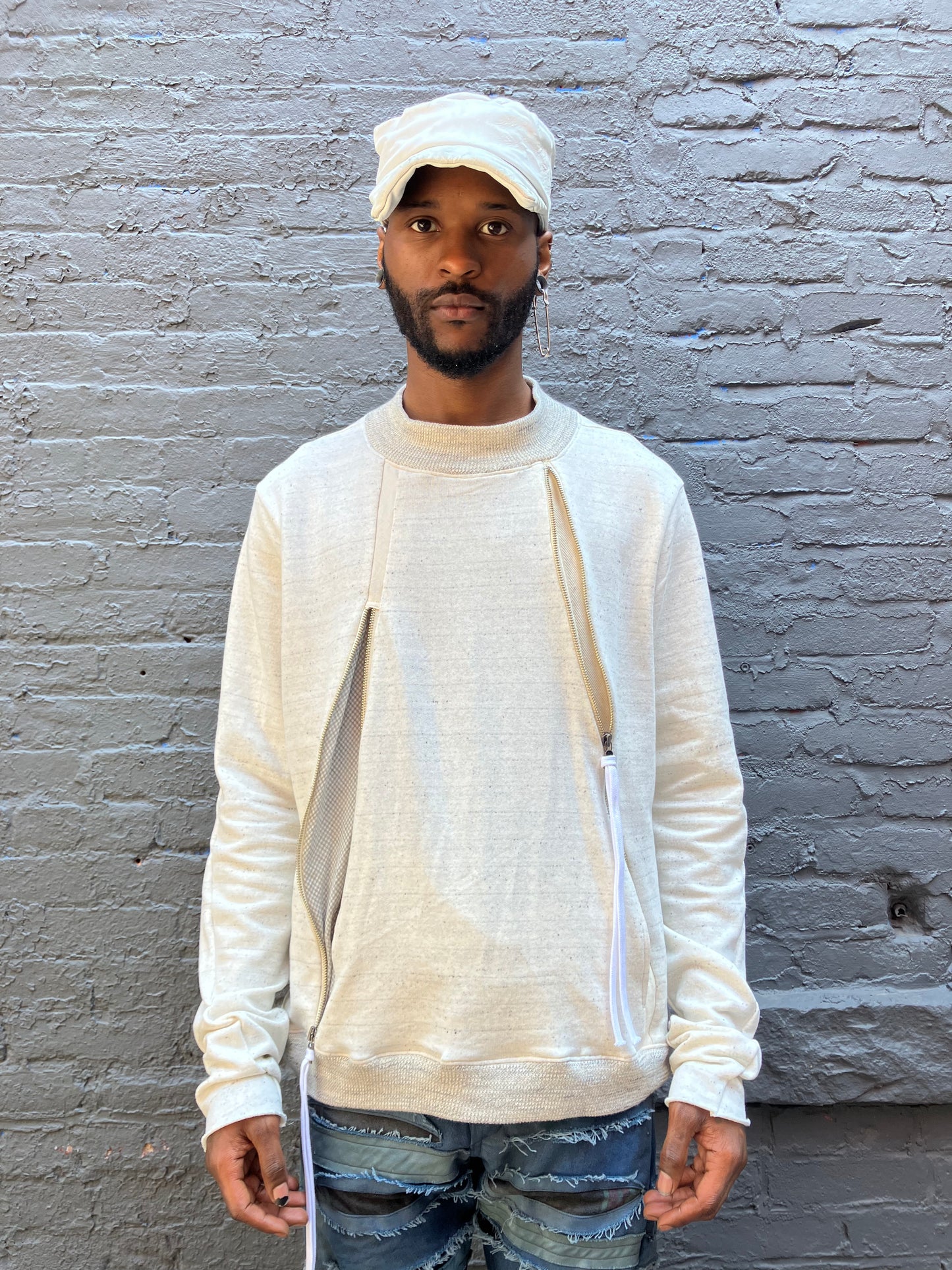 FW23 || ZIP FRONT FAULTED SHOULDER SWEATSHIRT || OFF WHITE