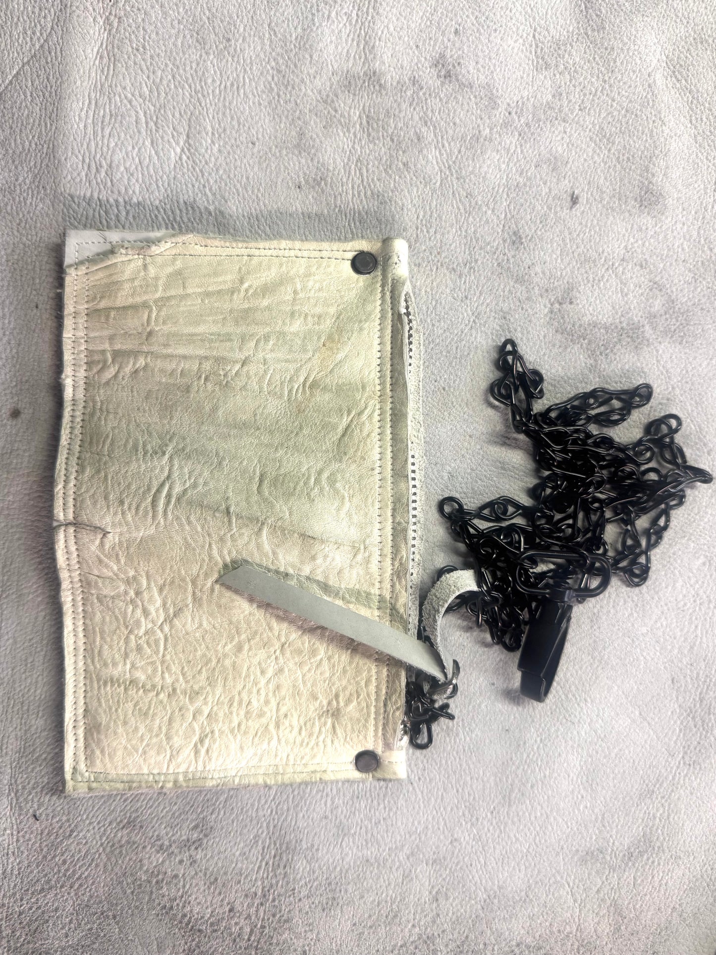 ZB-A || ZB BLACK JACK + HOOK WALLET - WHITE || HORSEHIDE