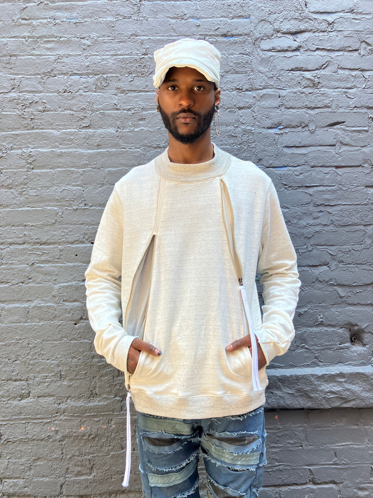 FW23 || ZIP FRONT FAULTED SHOULDER SWEATSHIRT || OFF WHITE