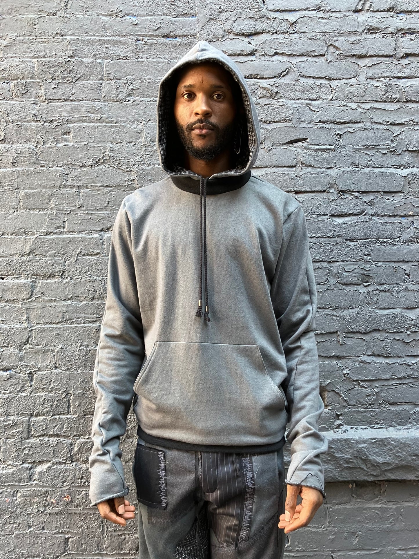 FW23 || FAULTED SHOULDER HOODIE || GREY