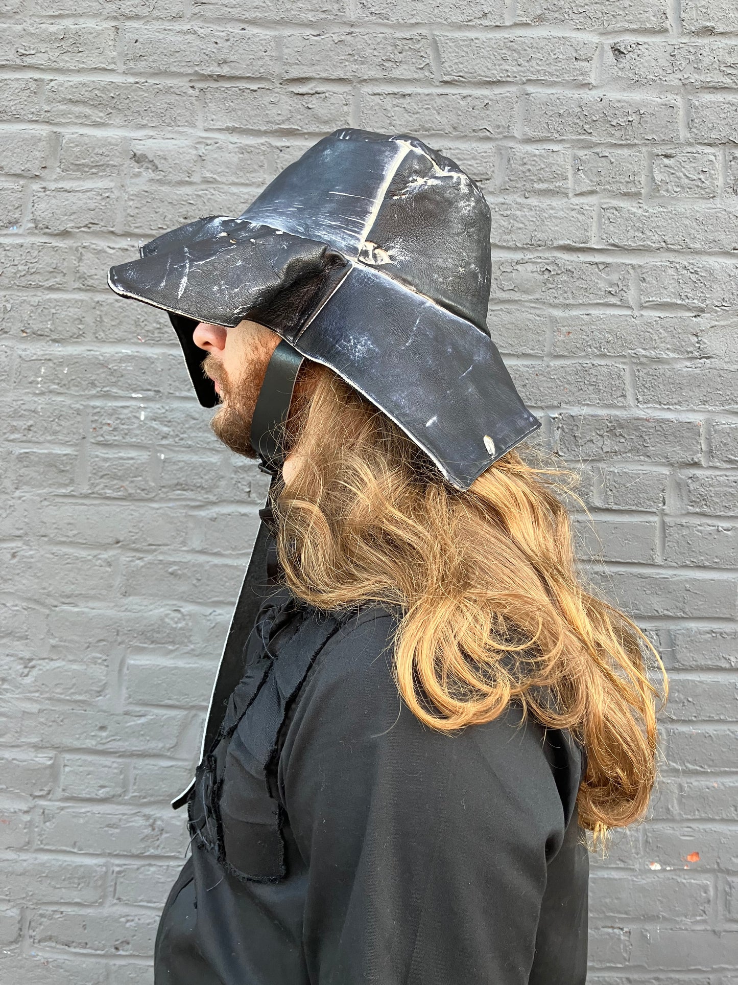 FW23 || SQUARE BRIM BUCKET HAT || MOONSTAR BLACK