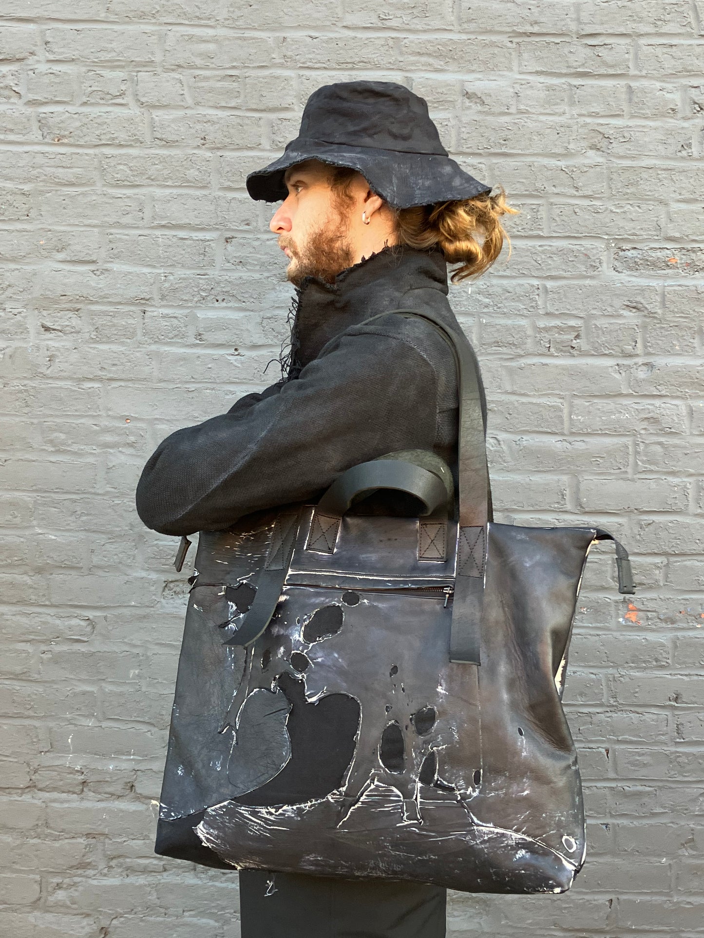 FW23 || PHILOSOPHER POET TOTE BAG || MOONSTAR BLACK