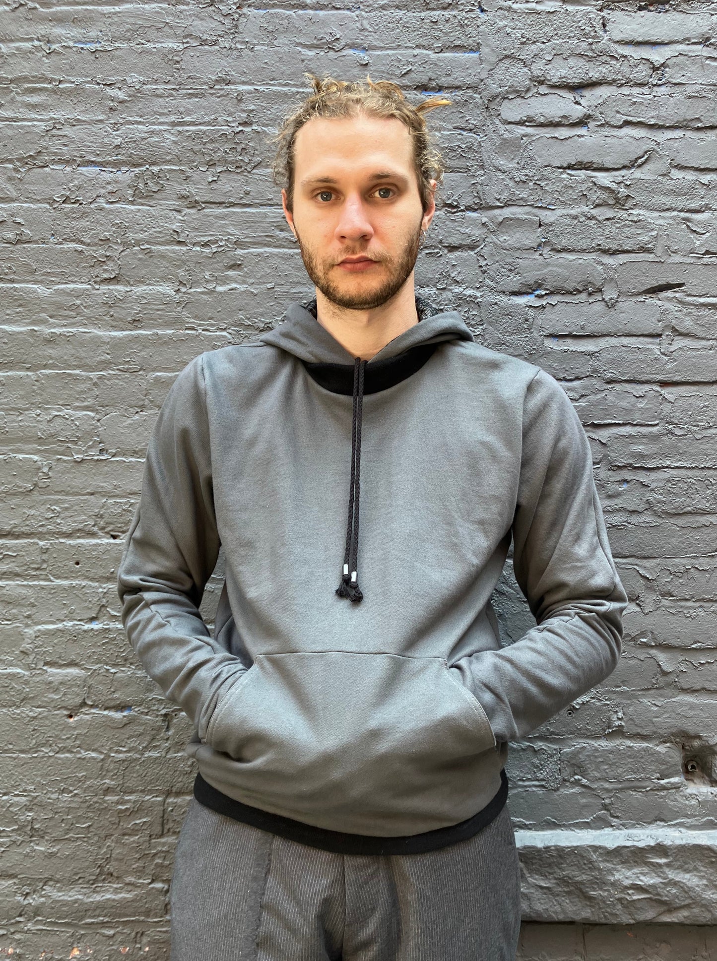 FW23 || FAULTED SHOULDER HOODIE || GREY
