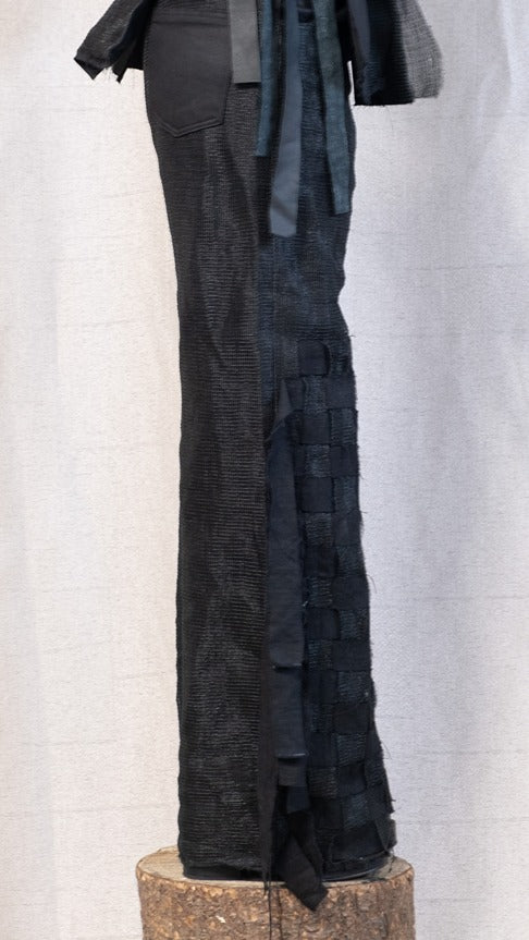 SS23 FEMME || LATTICE INDUSTRIAL MESH JEANS