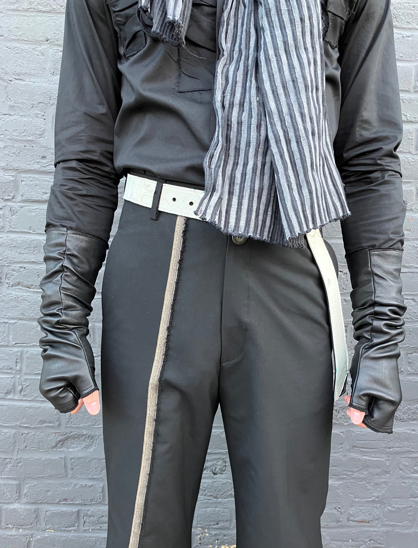 FW23 || LONG FINGERLESS GAUNTLETS || LEATHER + KNIT - BLACK