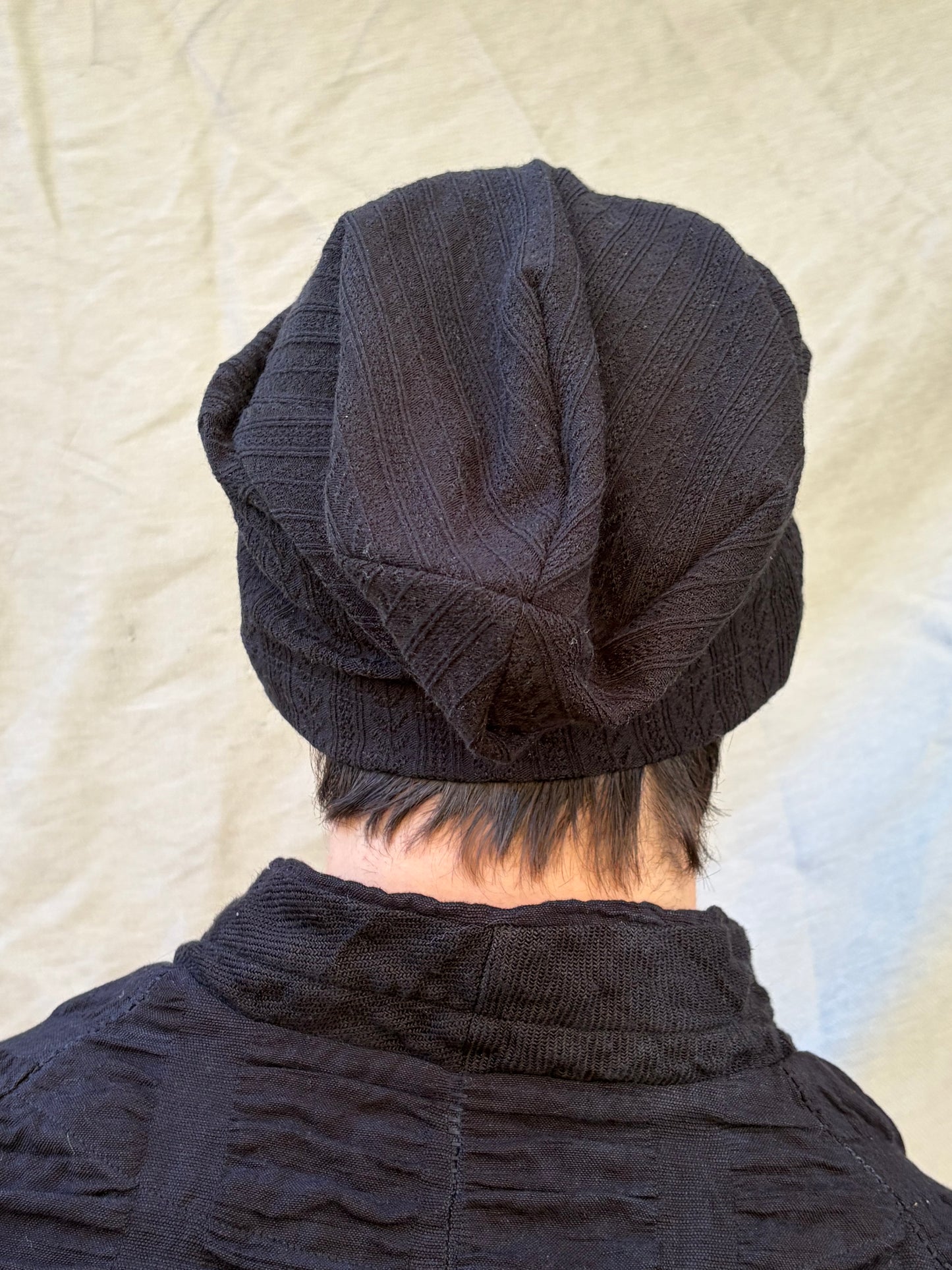 FW25 || LONG DOME BEANIE || BLACK TEXTURED