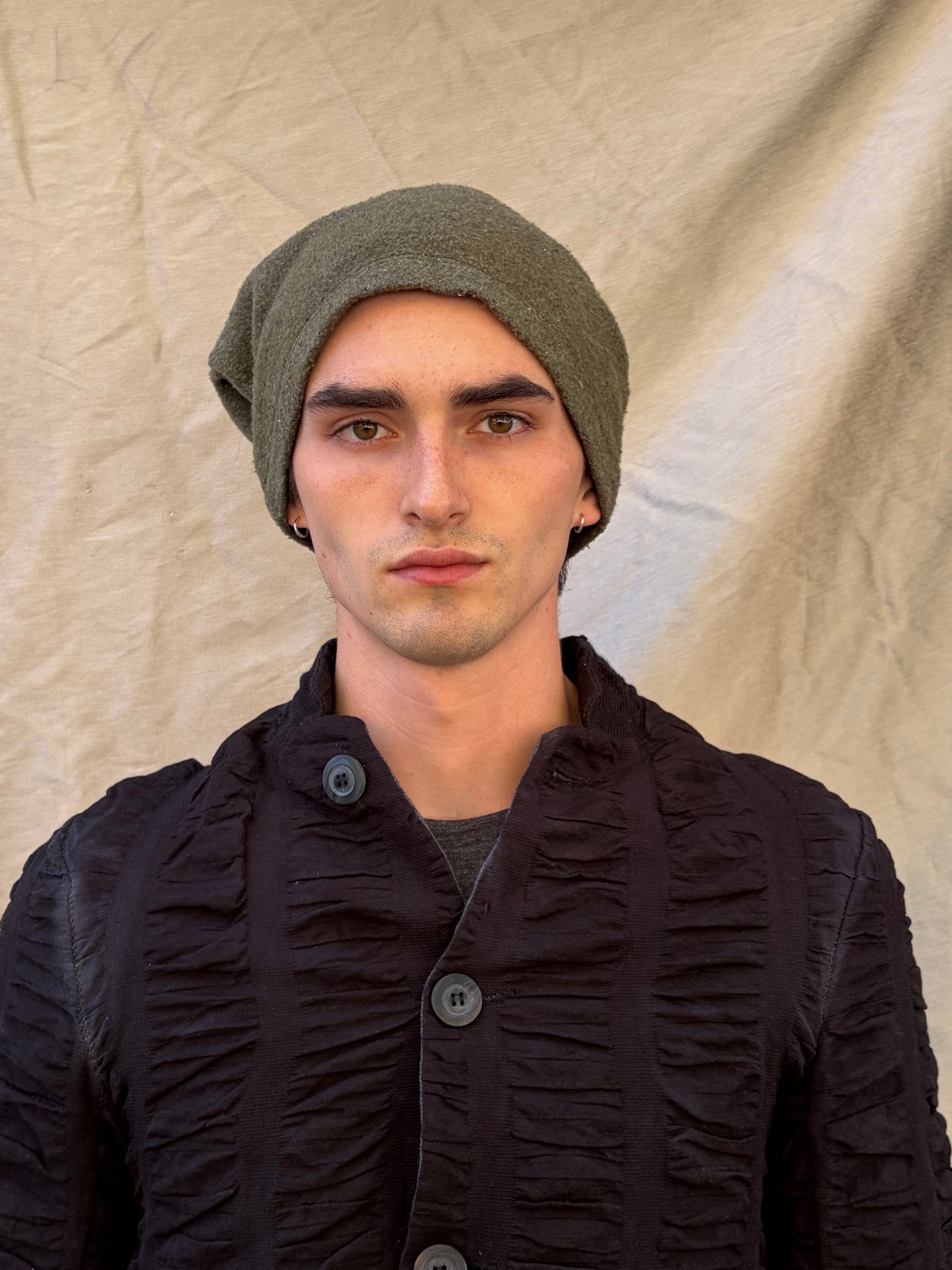 FW25 || LONG DOME BEANIE ||GREY -GREEN