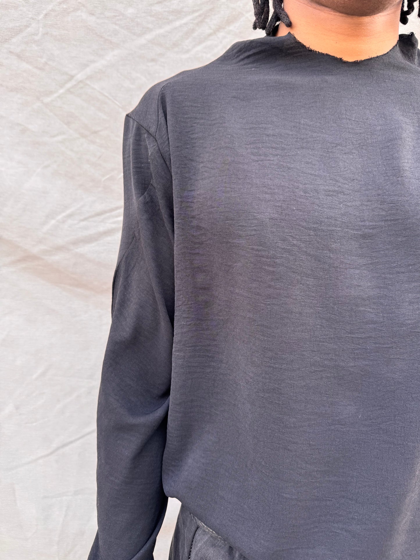 SS25 || OVERLOCKED PROTOLOGICAL TOP || BLACK