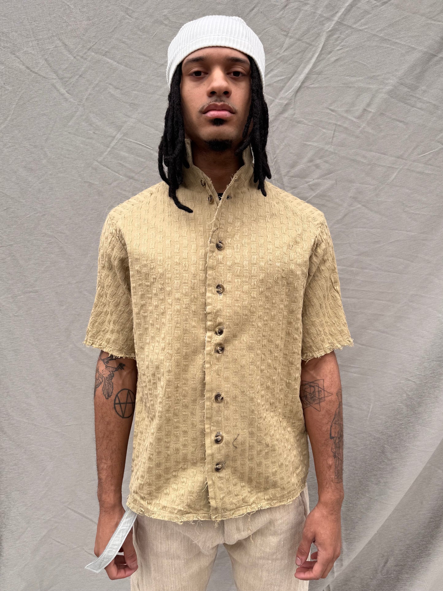 SS25 || PROTOLOGICAL ARCHETYPE SHORT SLEEVE SHIRT || KHAKI