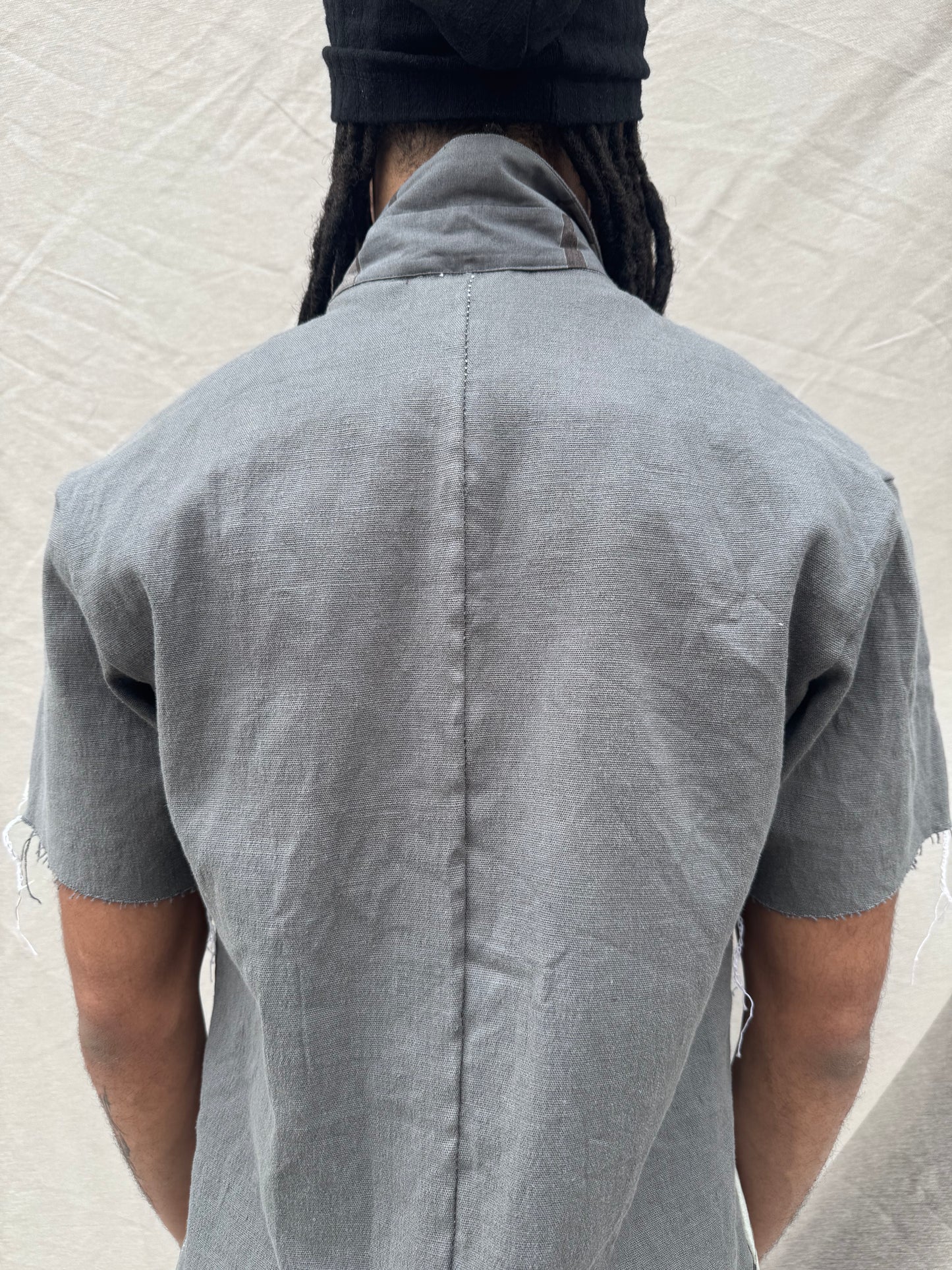 SS25 || FAULTED SHOULDER SHORT SLEEVE SHIRT || GREY