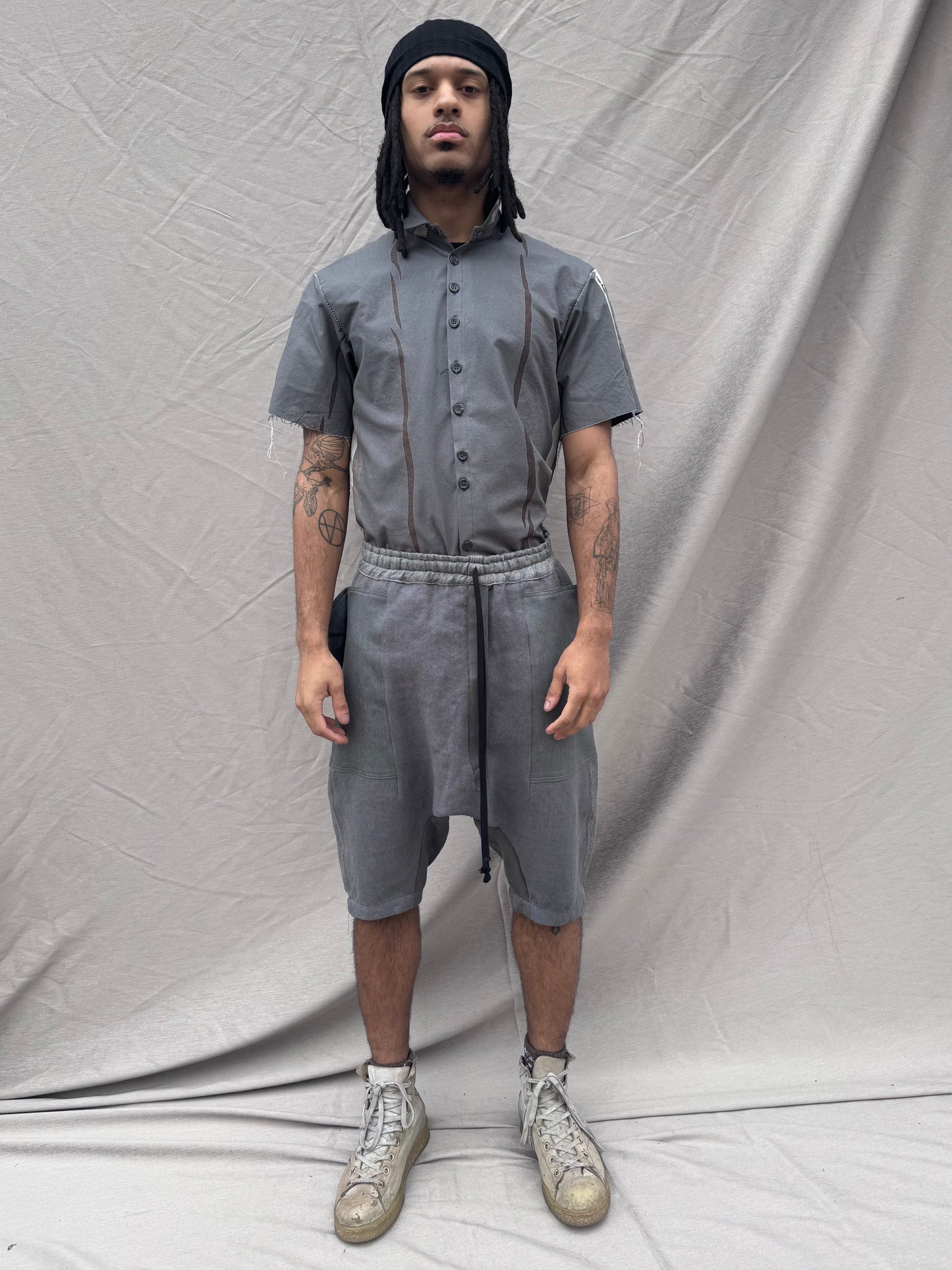 SS25 || FAULTED SHOULDER SHORT SLEEVE SHIRT || GREY
