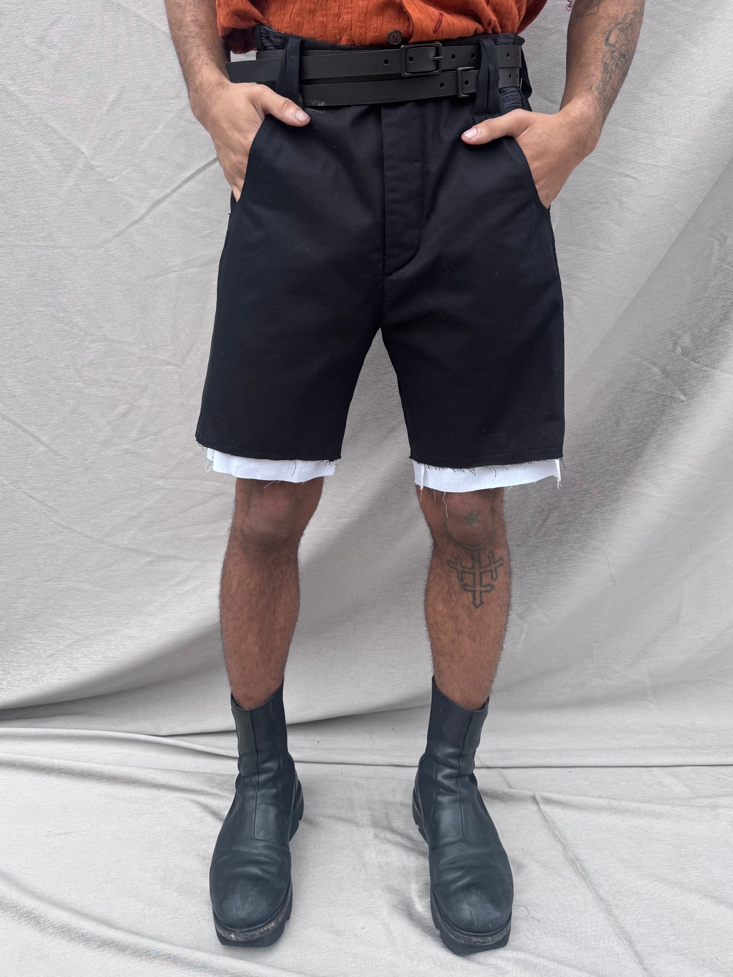 SS25 || TRI PANEL LINEN SHORTS - DOUBLE LAYER || BLACK
