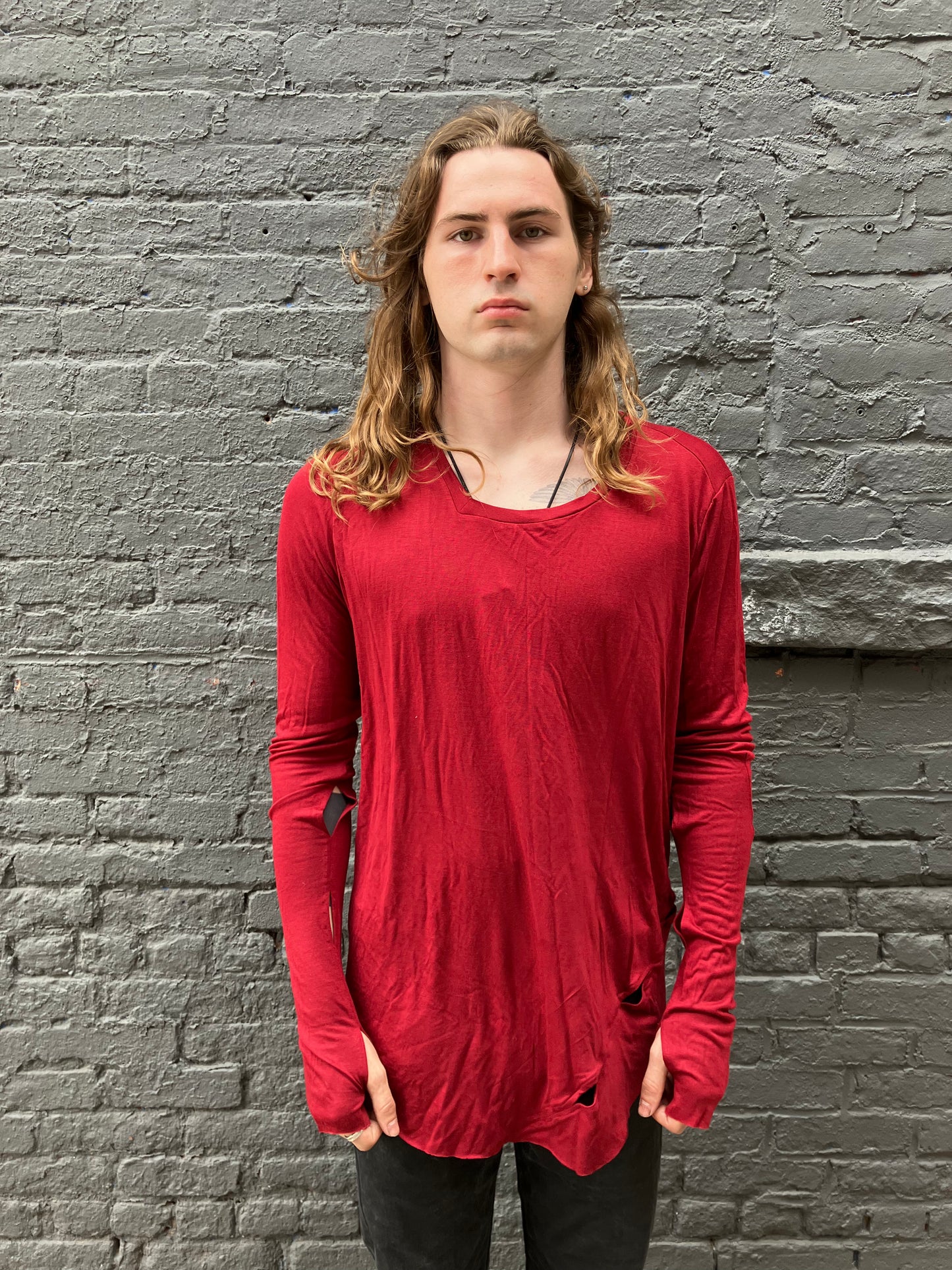 ZBT SS || ASSYMETRIC V-NECK OPEN LS TOP || RED