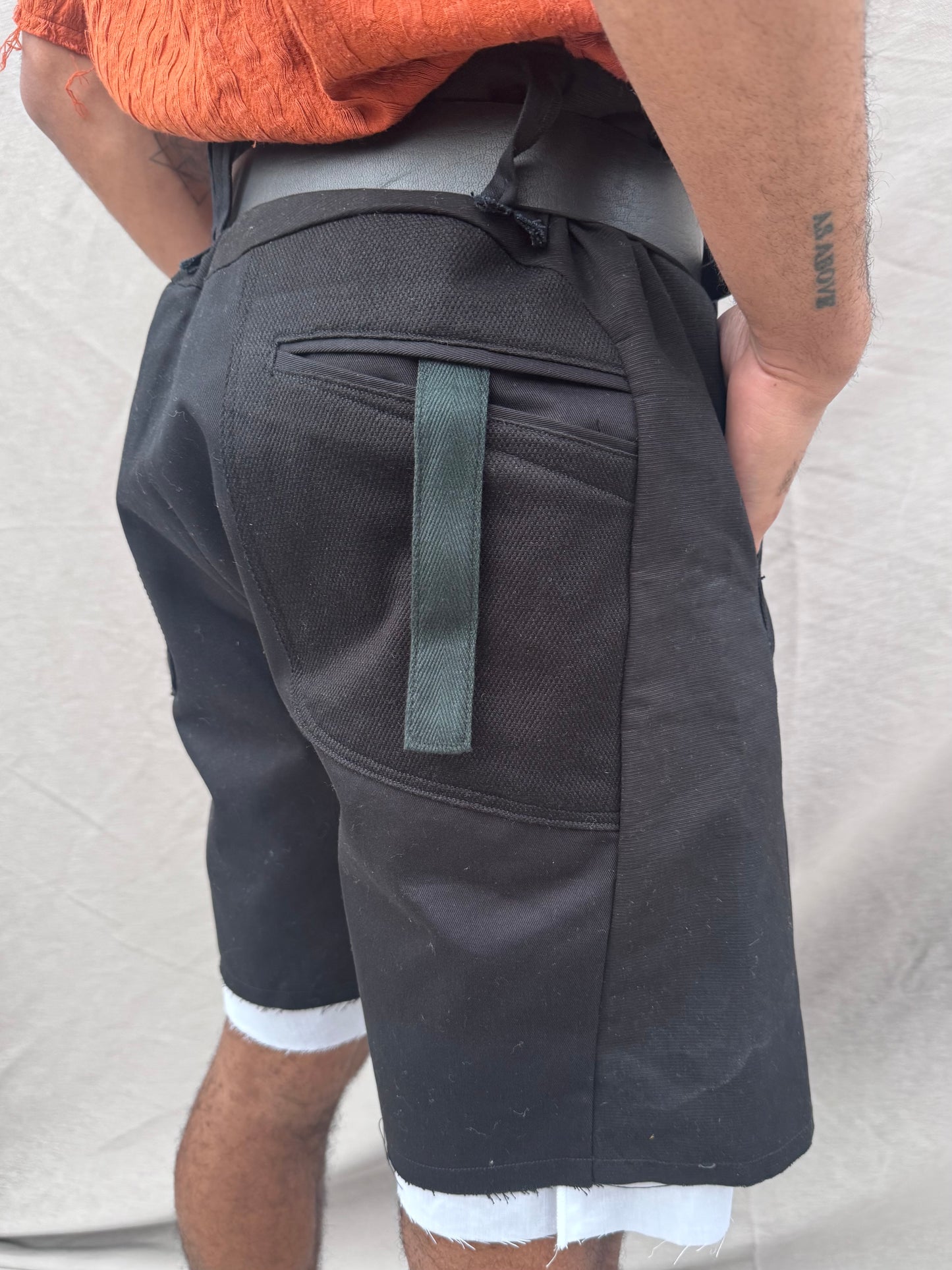 SS25 || TRI PANEL LINEN SHORTS - DOUBLE LAYER || BLACK