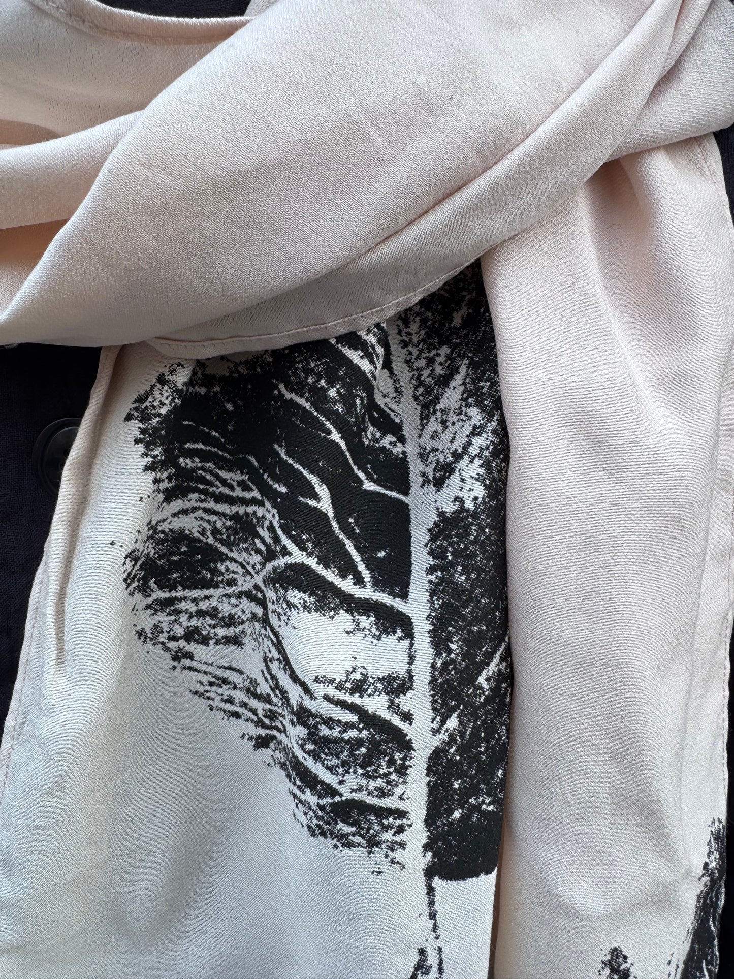 SS25 || SLIM DRY JAMAICAN LEAF RAYON SCARF ||. ECRU