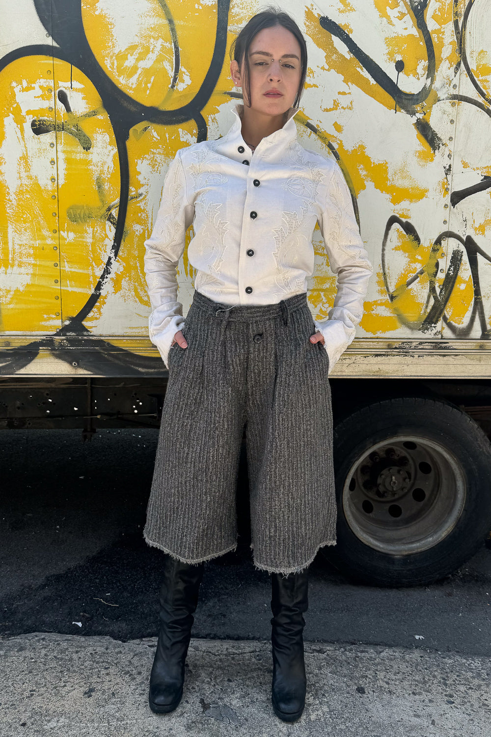 SS24 || 12-PLEAT CROPPED PANTS || GREY