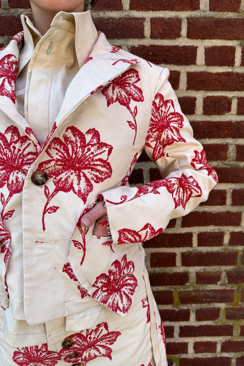 SS24 || PEAK LAPEL 4-BUTTON HEARTENED BLAZER || FLORAL