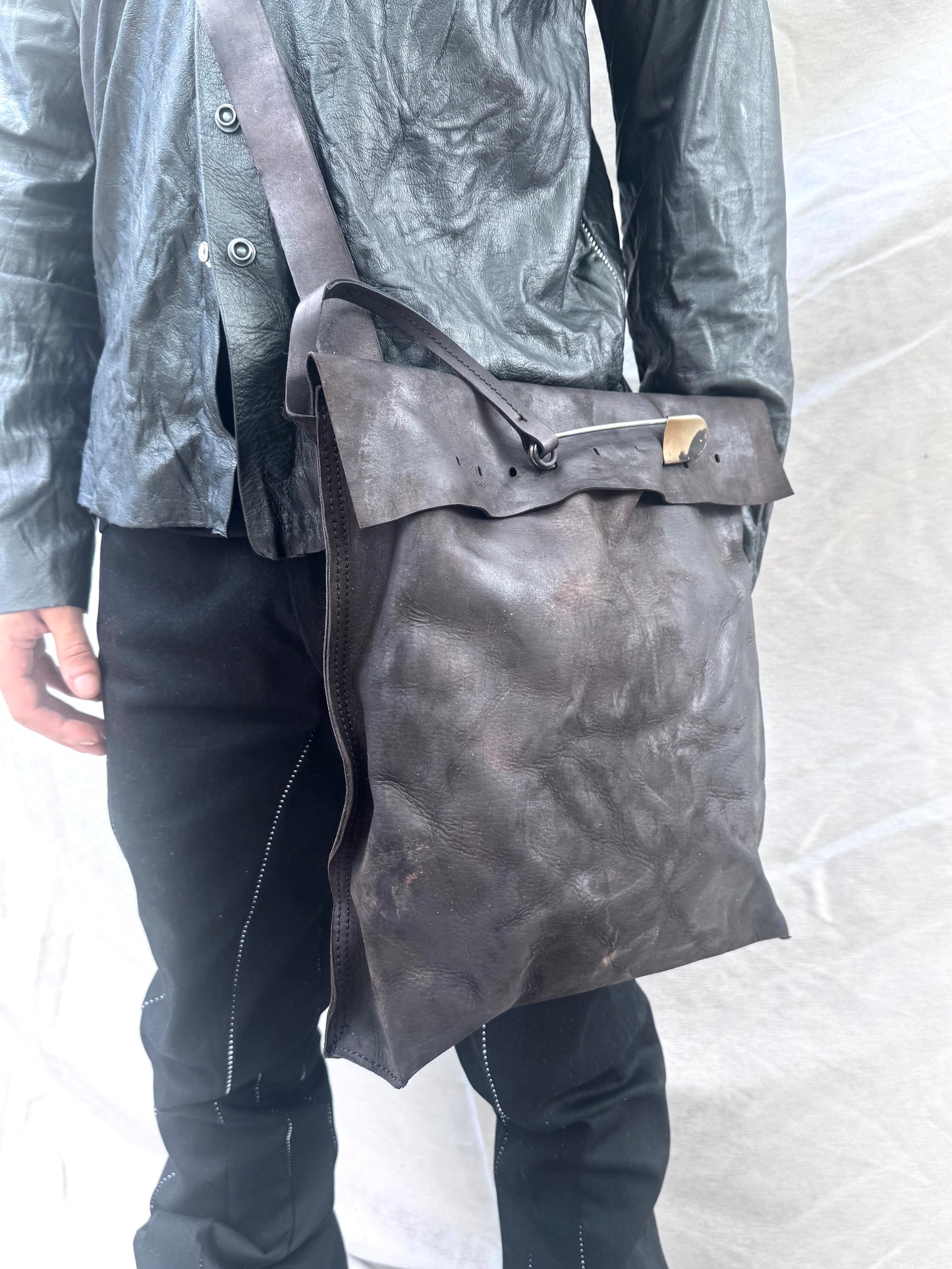 SS25 || LECTER || BLACK OVERDYED ELK