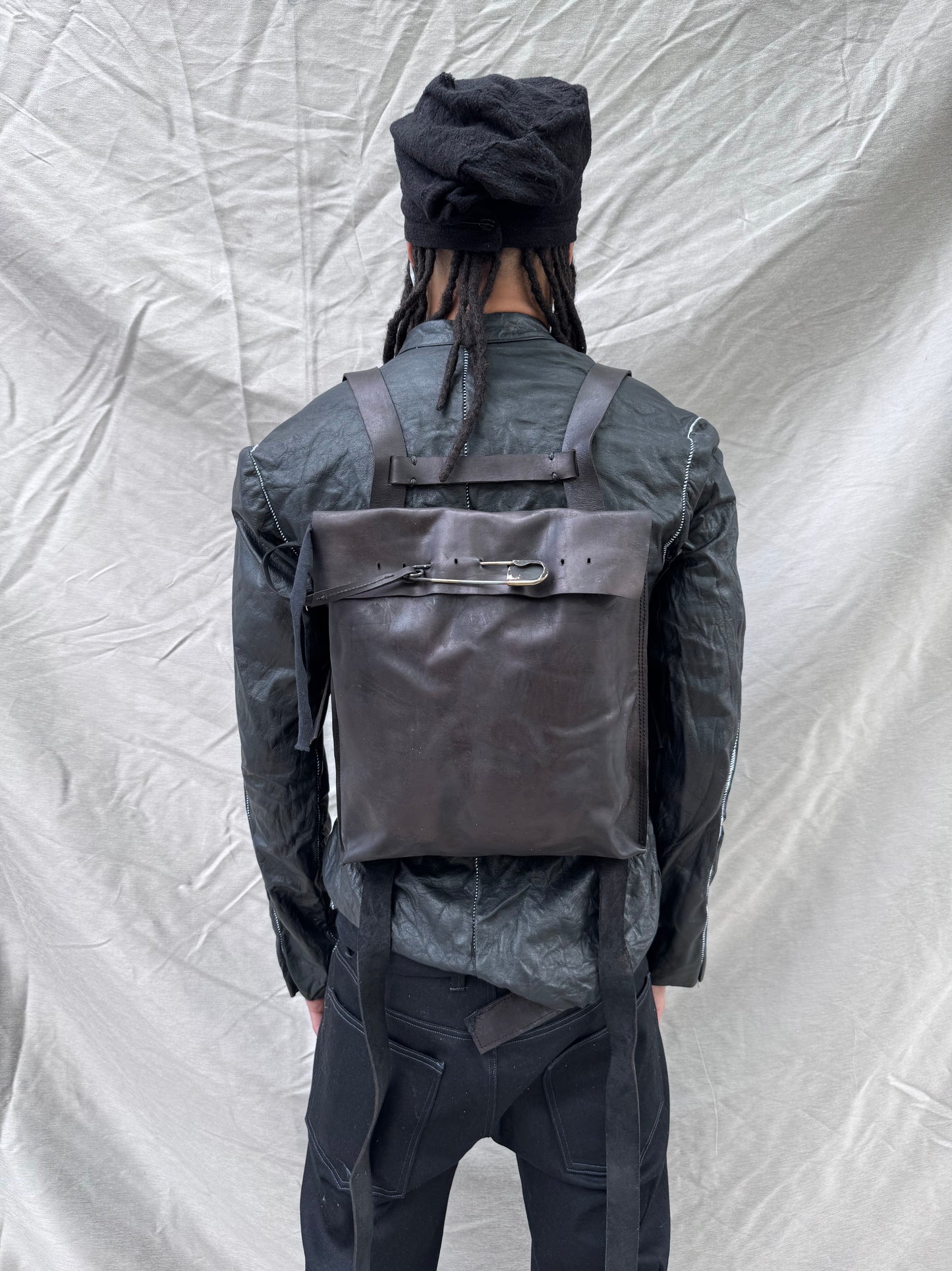 SS25 || LECTER - BACKPACK || BLACK OVERDYED COWHIDE