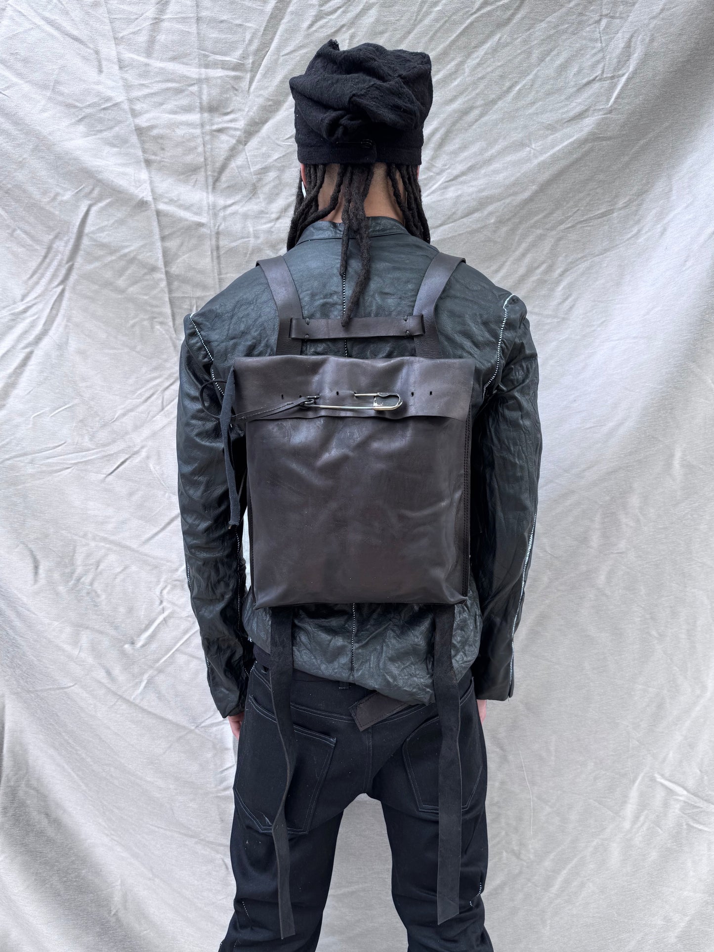 SS25 || LECTER - BACKPACK || BLACK OVERDYED COWHIDE