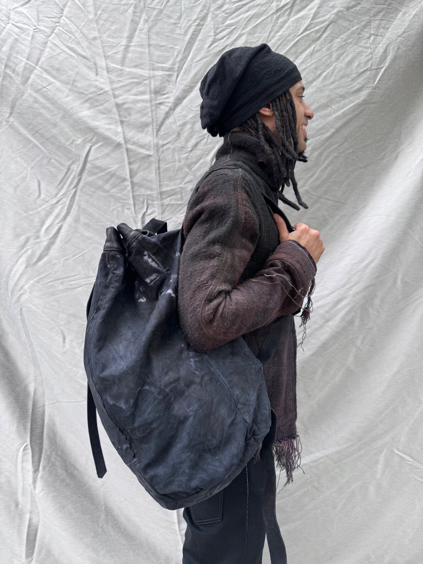 SS25 || ONE SHOULDER SLING BAG || BLACK KANGAROO/ HORSE/ COWHIDE