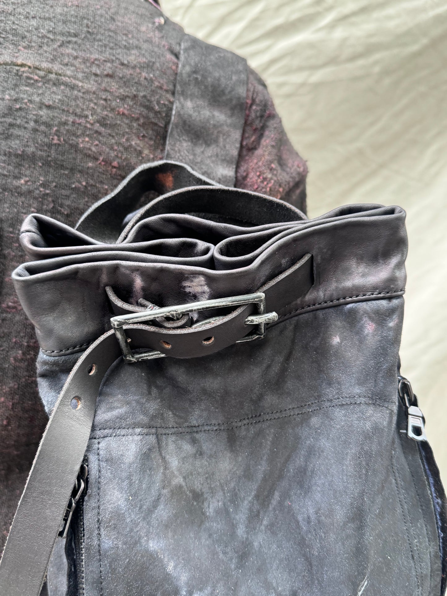 SS25 || ONE SHOULDER SLING BAG || BLACK KANGAROO/ HORSE/ COWHIDE
