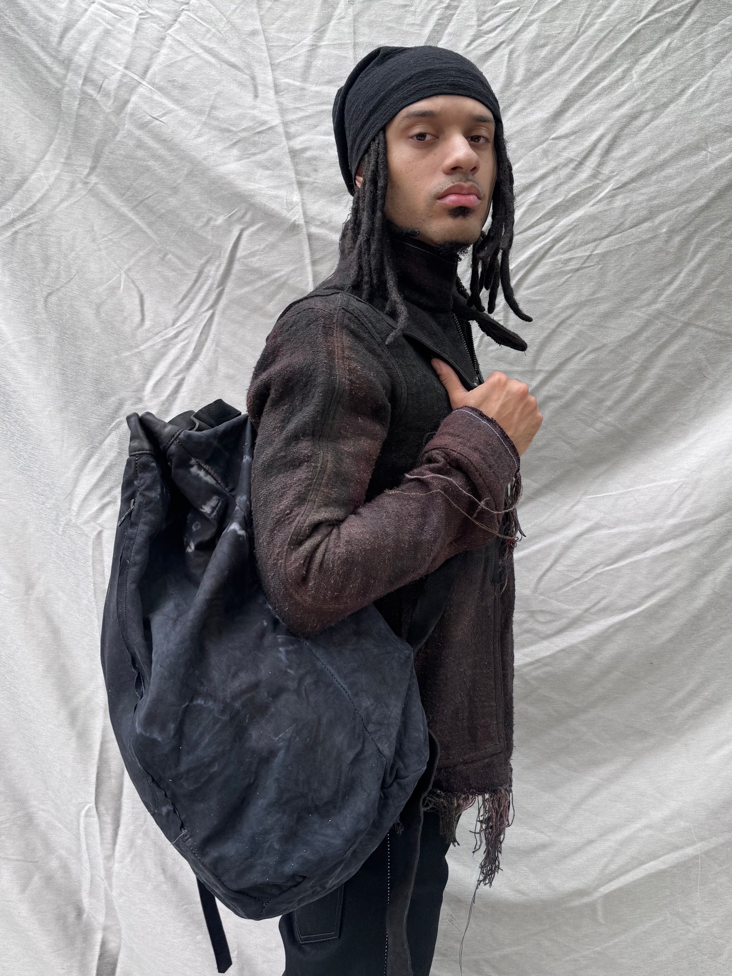 SS25 || ONE SHOULDER SLING BAG || BLACK KANGAROO/ HORSE/ COWHIDE