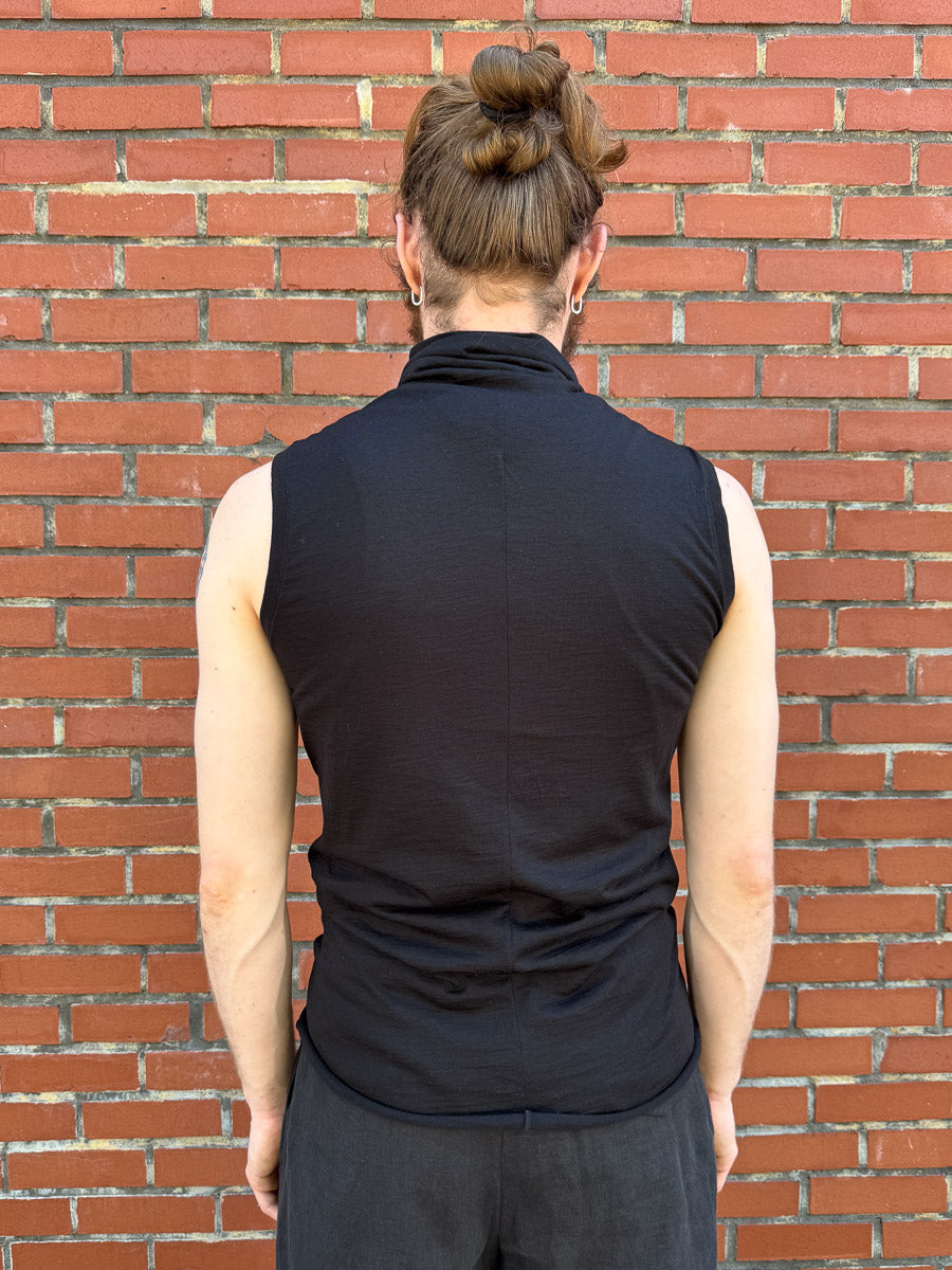 SS24 || HIGH NECK RUCHED FRONT SLEEVELESS TEE || BLACK