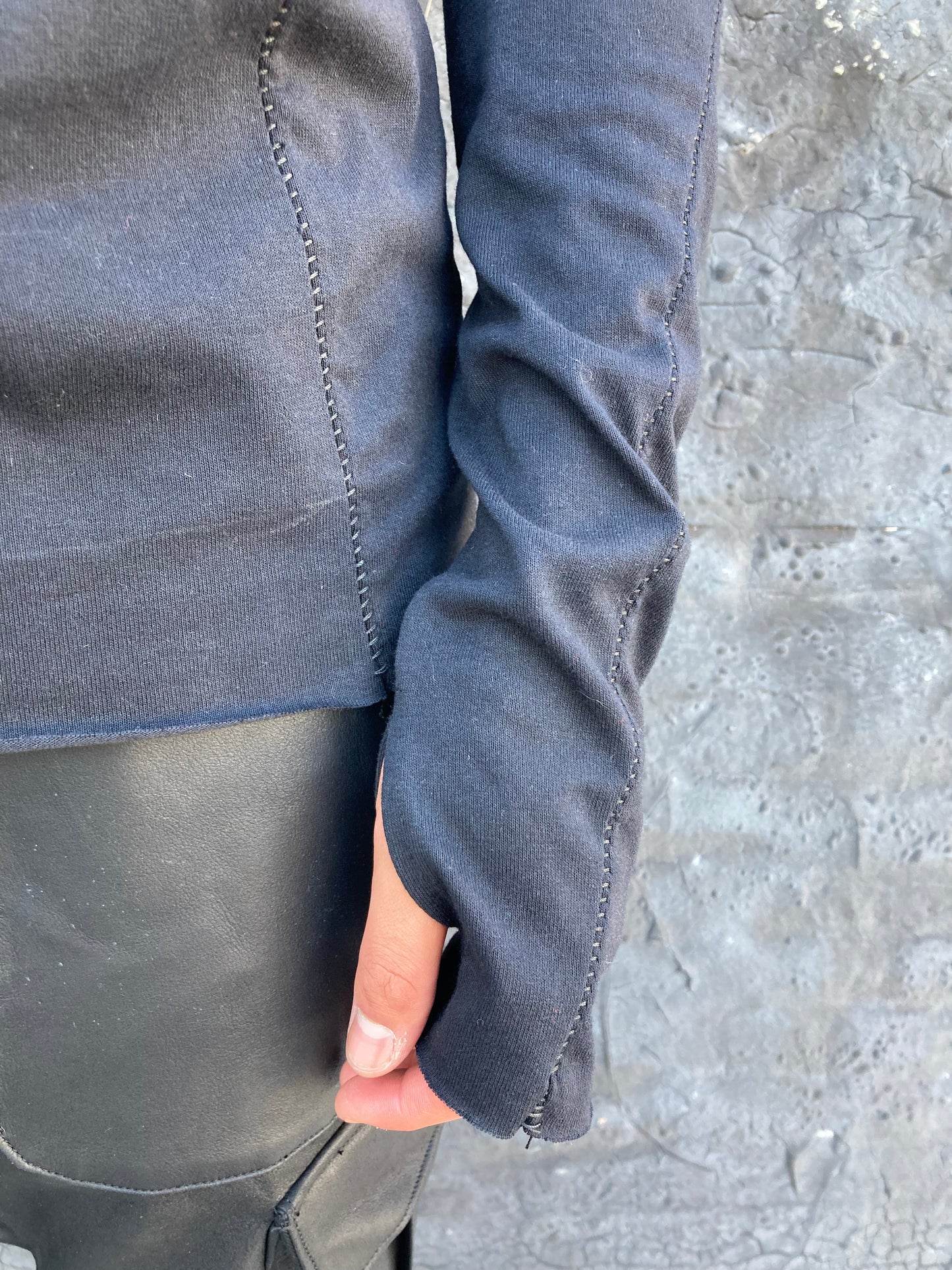 ZBT FW || ASYMMETRIC POMPEI POCKET LS TOP || GREY