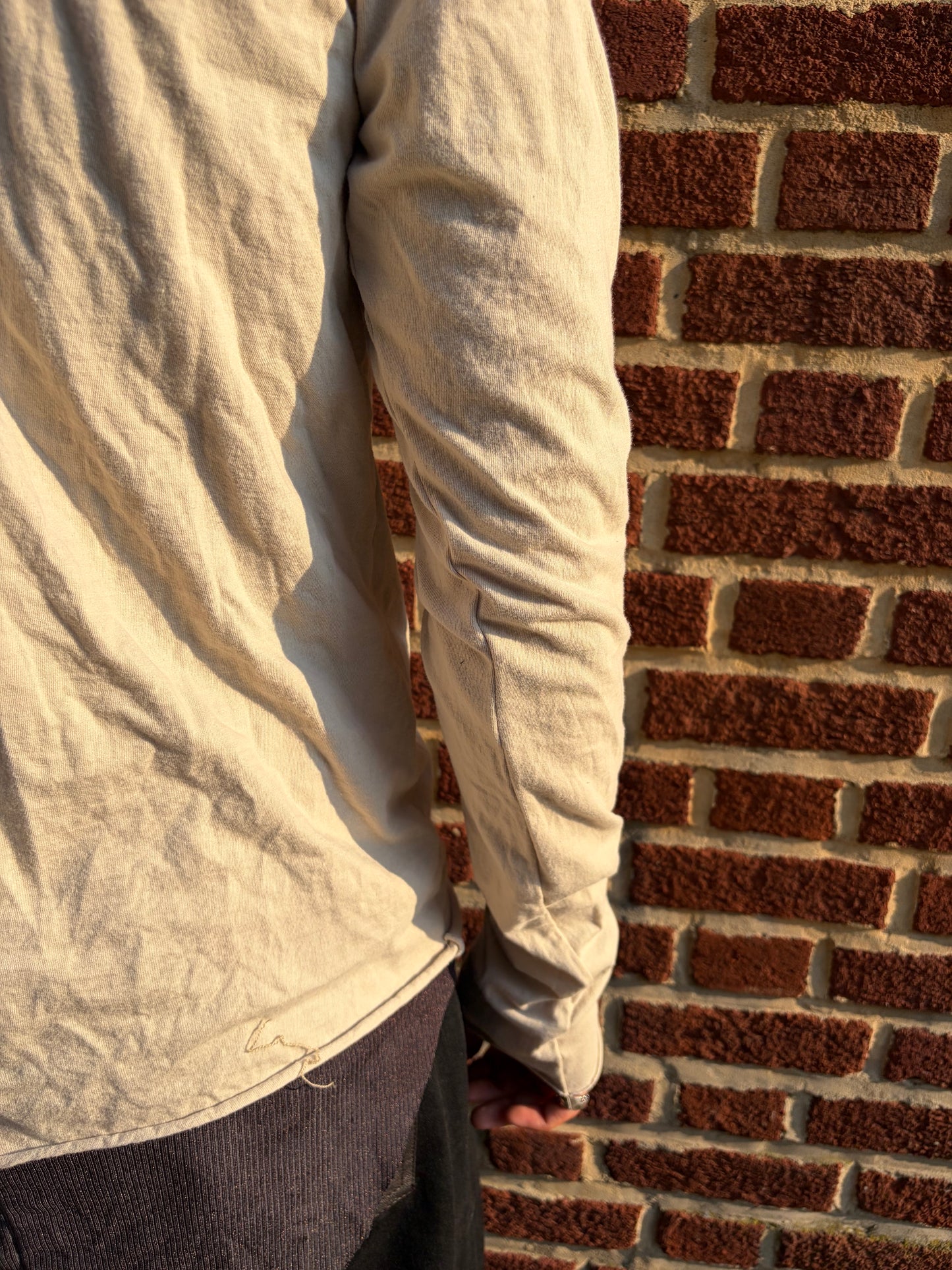 ZBT JAMAICA ||BACK STRAP PRIMORDIAL LONG SLEEVE || ECRU COTTON
