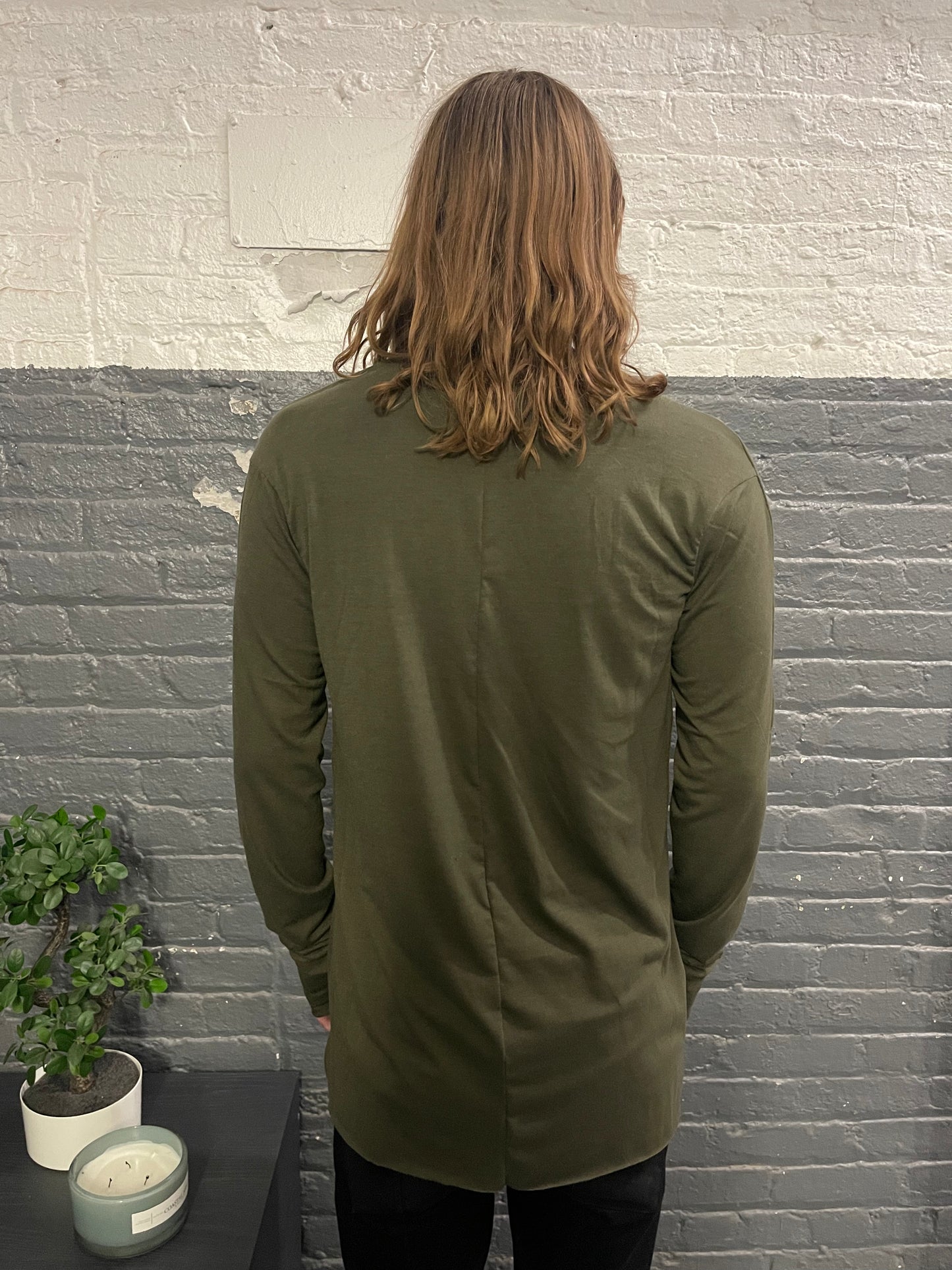 ZBT FW || FAULTED SHOULDER LS TOP || OLIVE