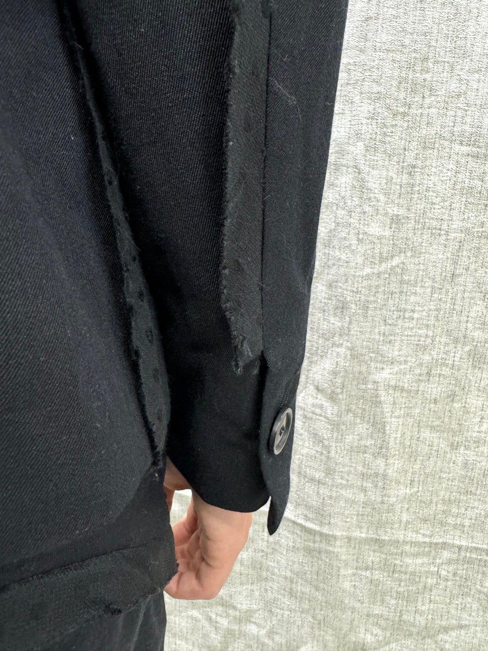 FW24 || SILK SEAMED PEAKED LAPEL BLAZER || BLACK
