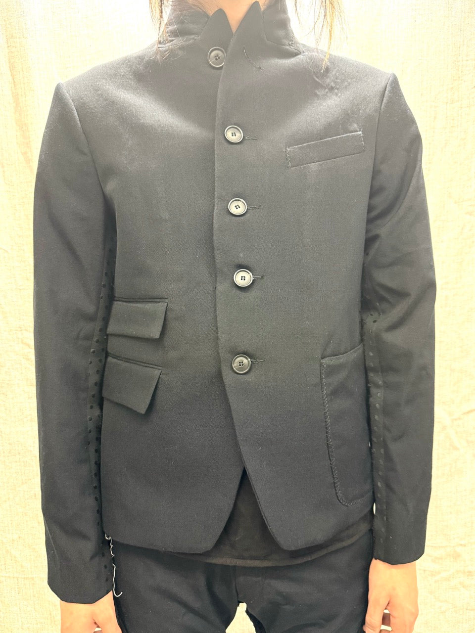FW24 || SILK SEAMED PEAKED LAPEL BLAZER || BLACK