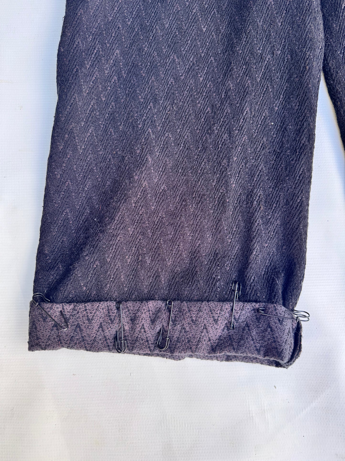 FW25 ||CROPPED PINNED HEM GODDE JEANS ||EMBROIDERED SILK ON LINEN