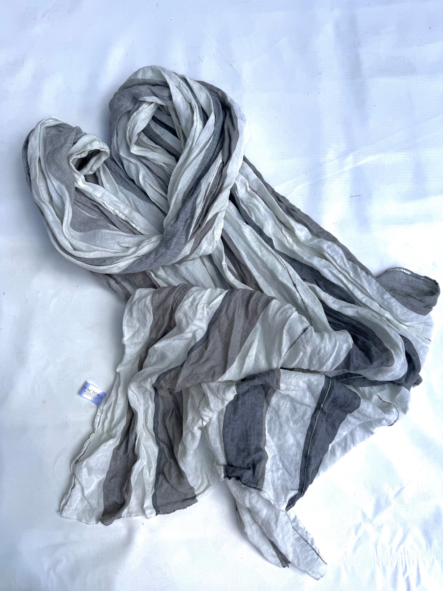FW25 || LARGE LINEN DOUBLE WIDTH SCARF || GREY + WHITE
