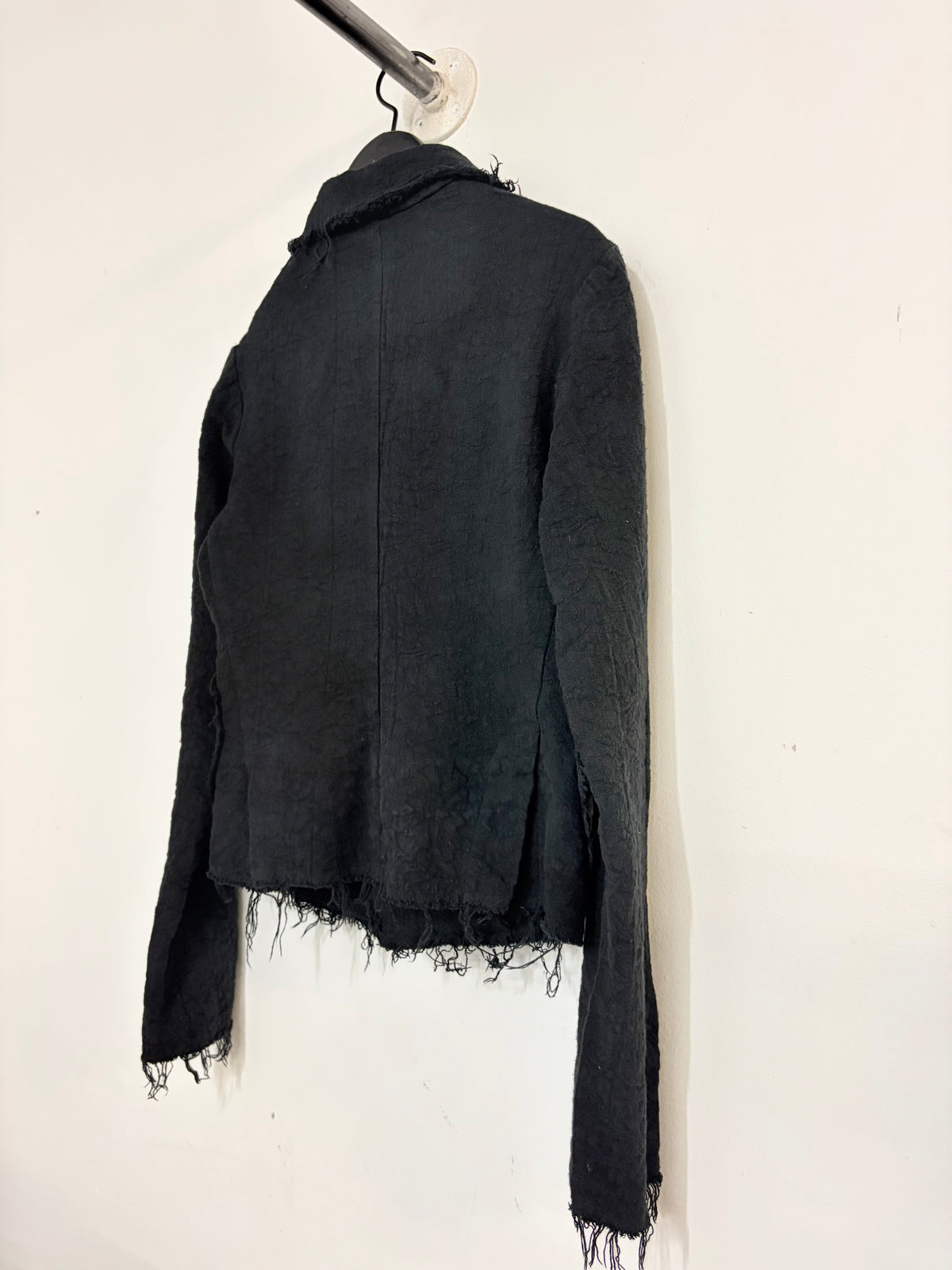 FS24 || SPITZREVERS 4-KNOPF-BLAZER MIT HERZSCHNITT || FLORAL