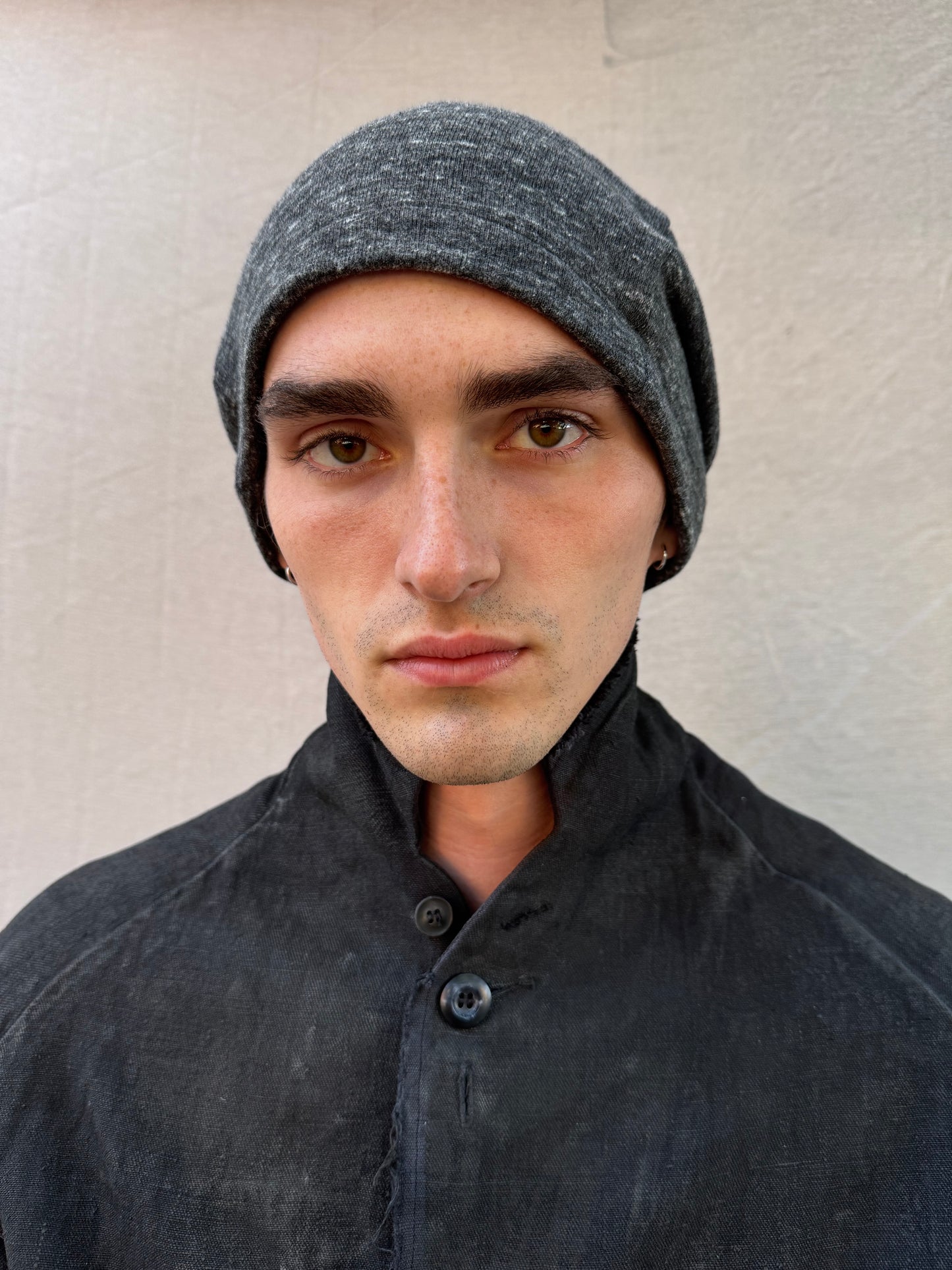 FW25 || TRIANGULAR PANEL BEANIE || DARK GREY