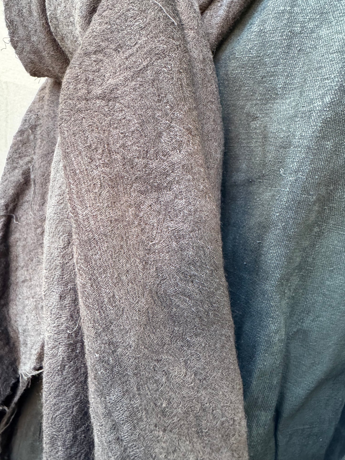 FW25 || LARGE BOILED WOOL BROCADE STOLE || BLACK