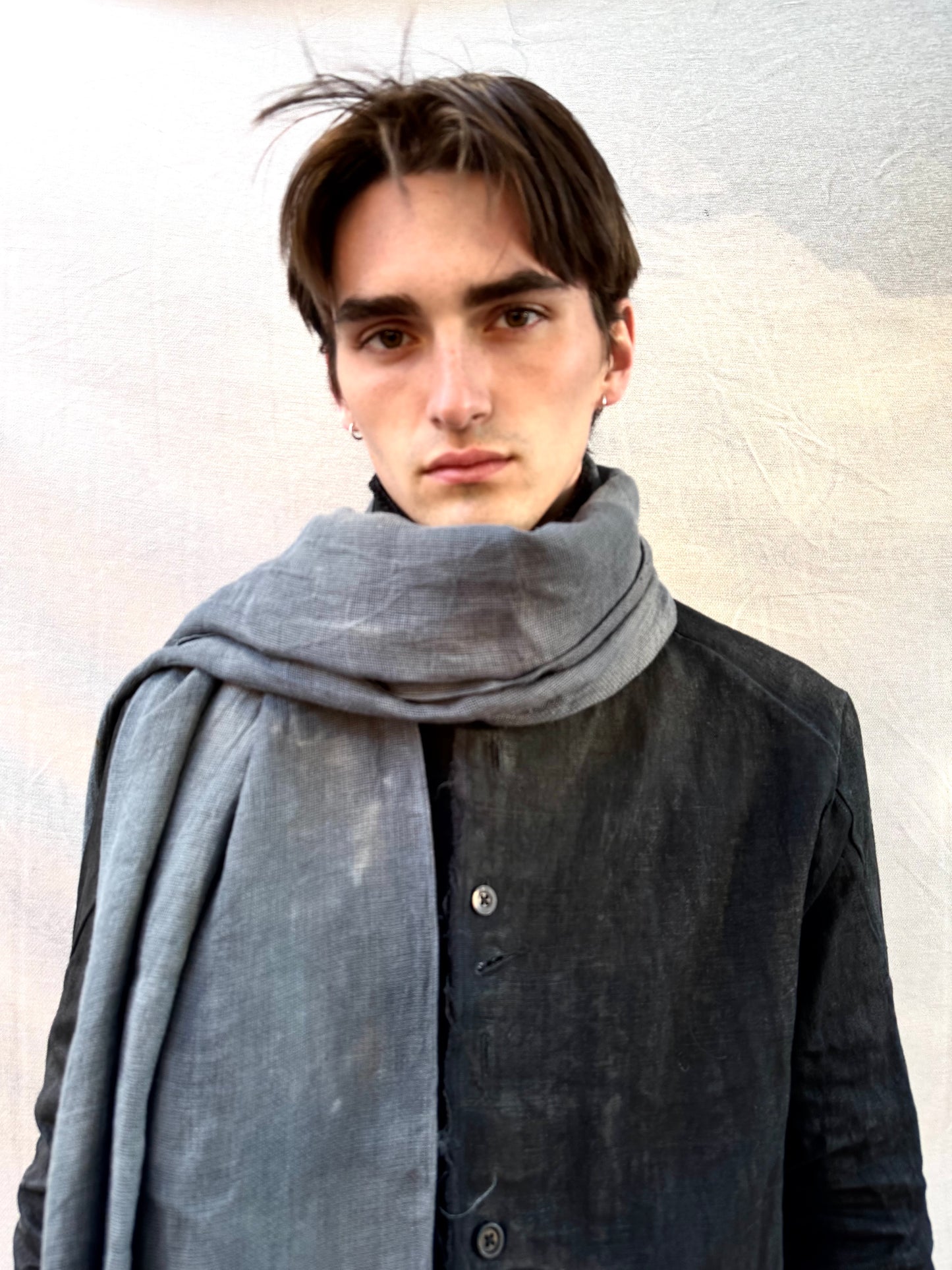 FW25 || CLASSIC LONG SLIM SCARF || LINEN - BLACK
